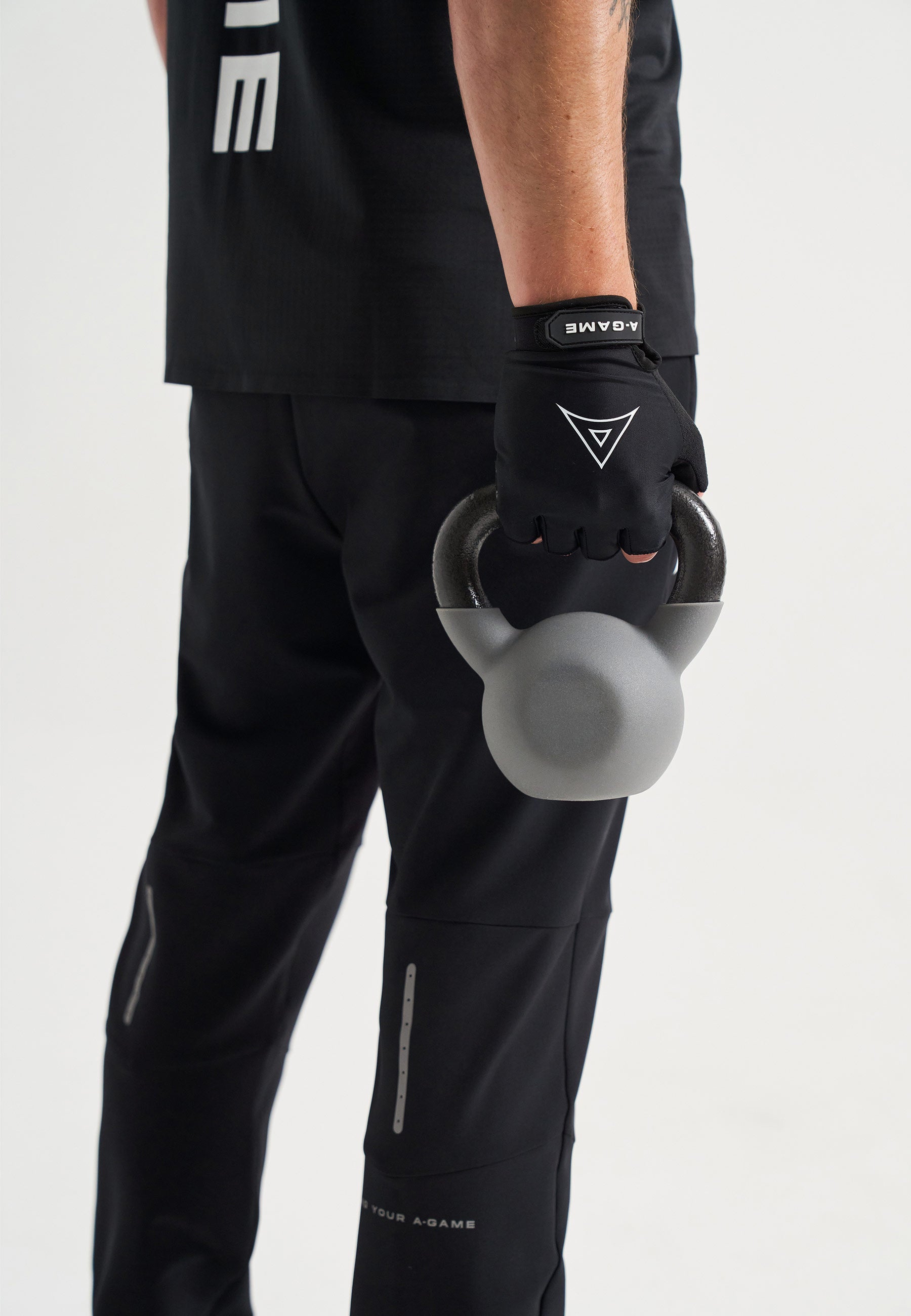 A-GAME LIFTING GLOVES - BLACK/WHITE