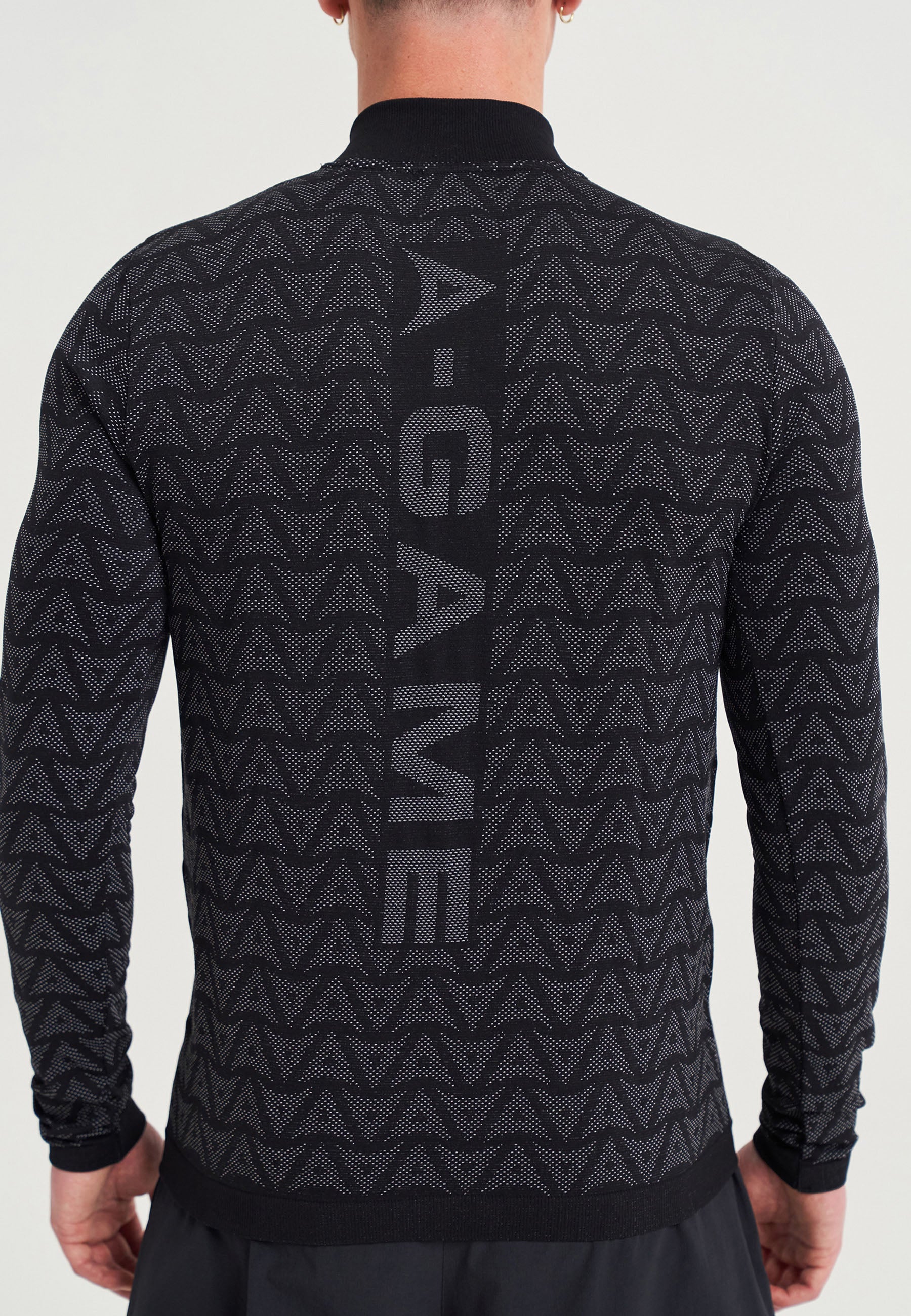 MENS A-GAME SEAMLESS LOGO TRAINING LONG SLEEVE TOP - BLACK