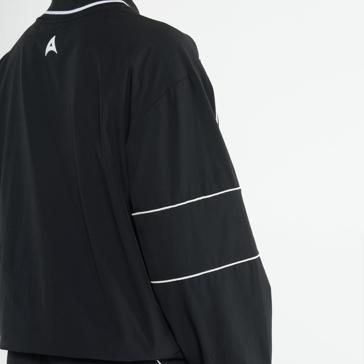Women's Woven Pullover - Black