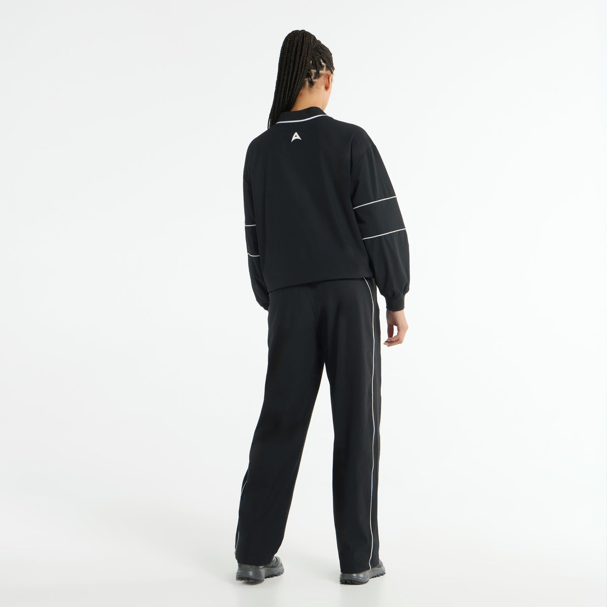 Women's Woven Pullover - Black