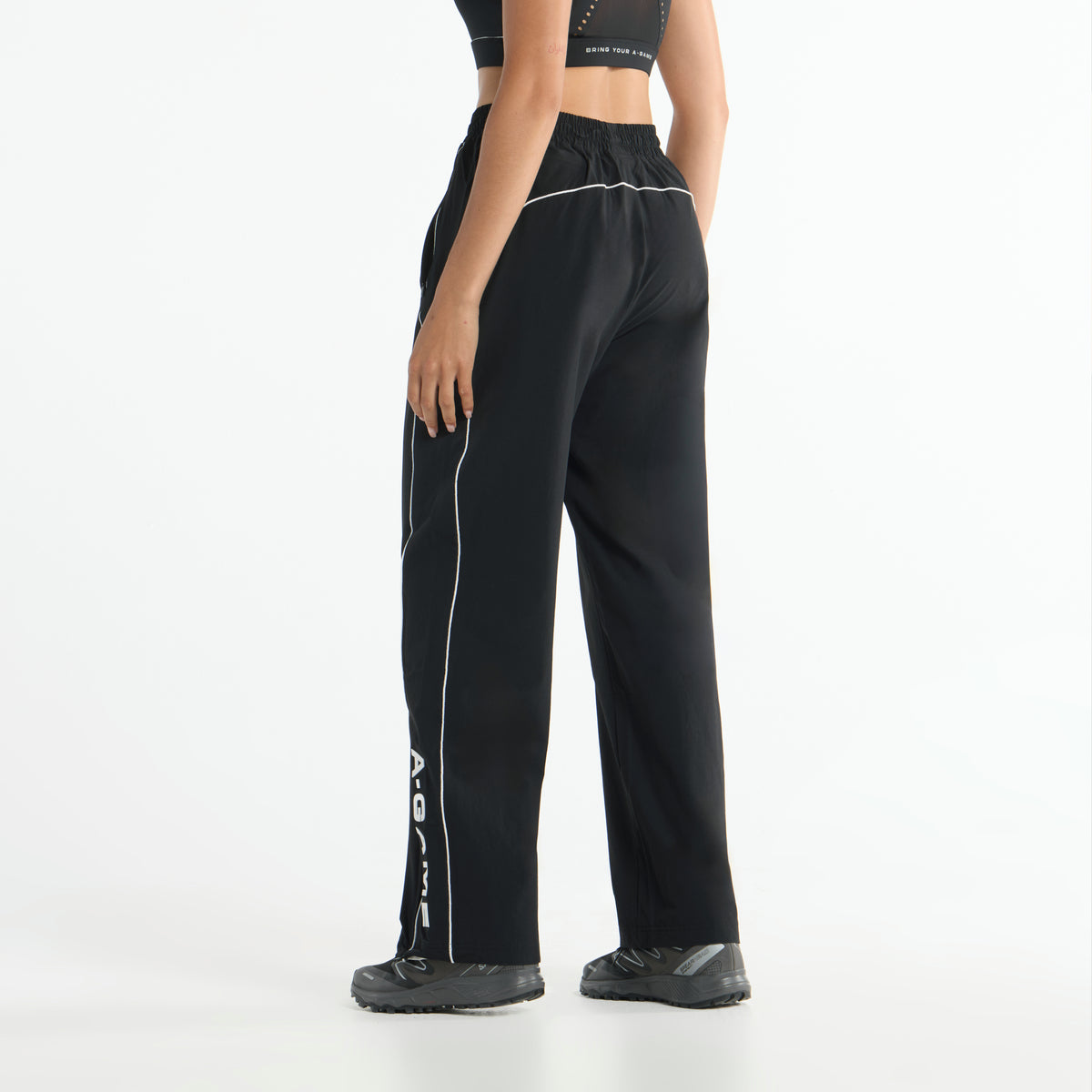 Women's Woven Joggers - Black