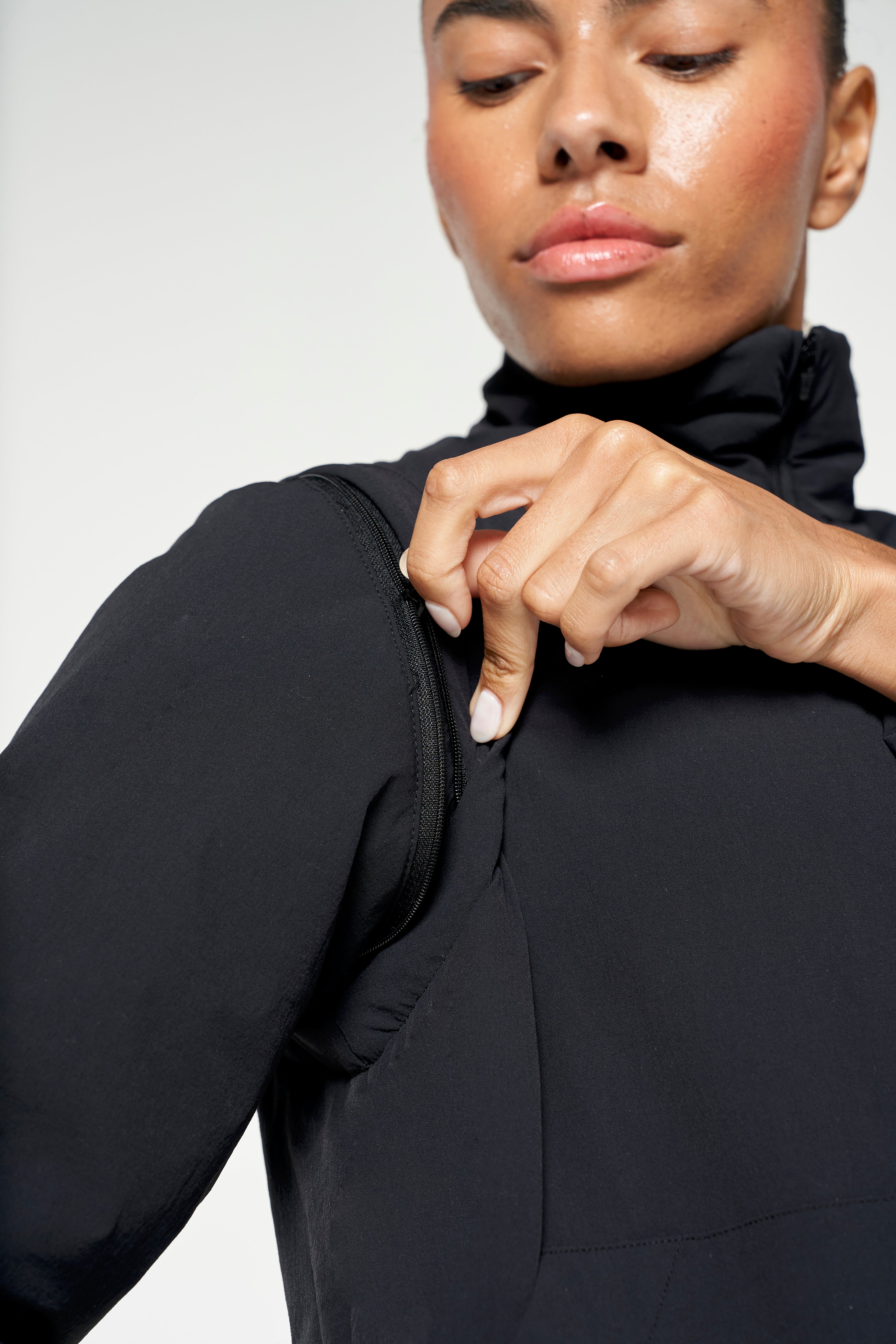 WOMENS LIGHT WEIGHT PADDED JACKET - BLACK