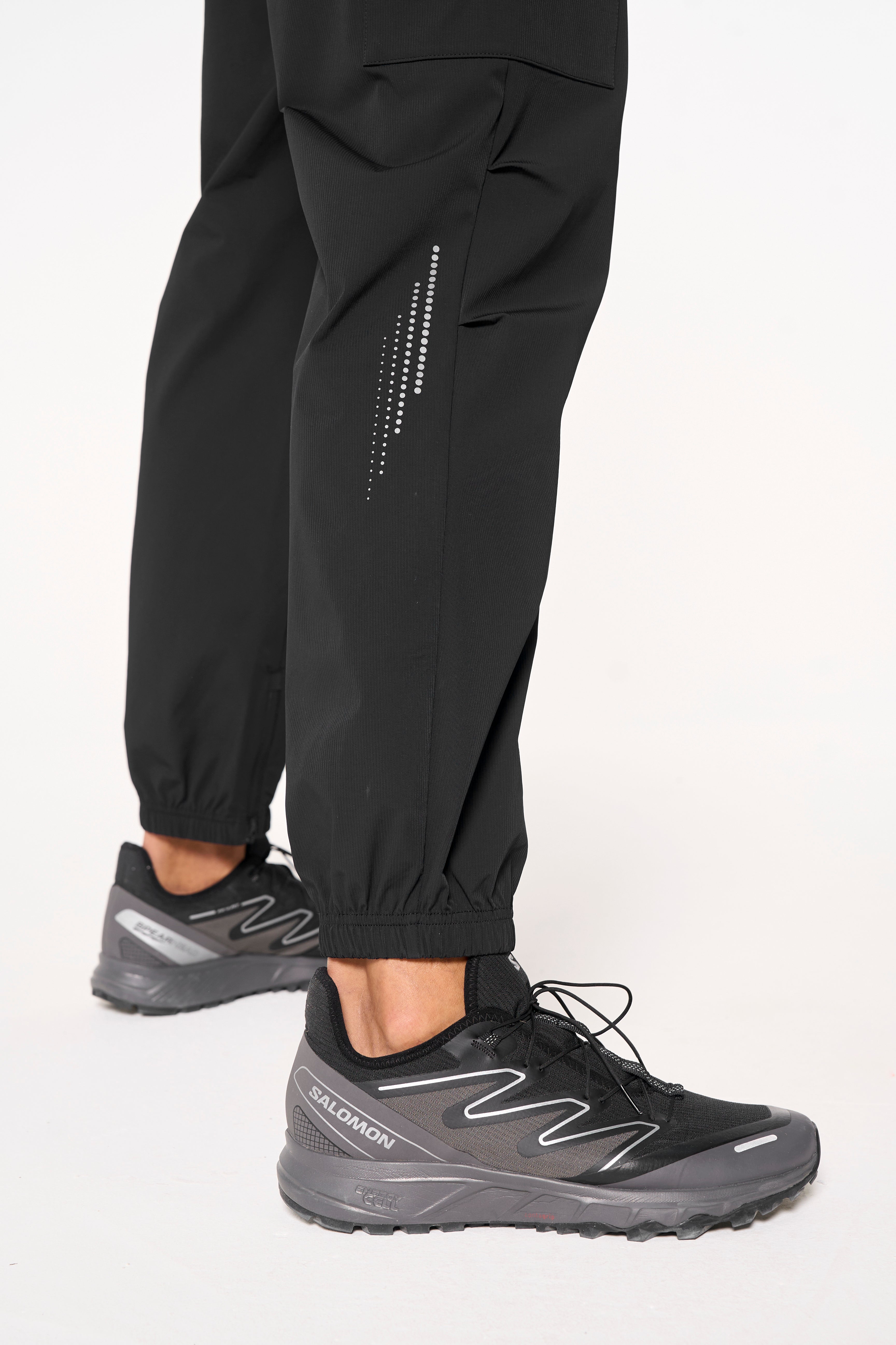 Men's Cargo Zip Pants - Black / Cobalt Blue