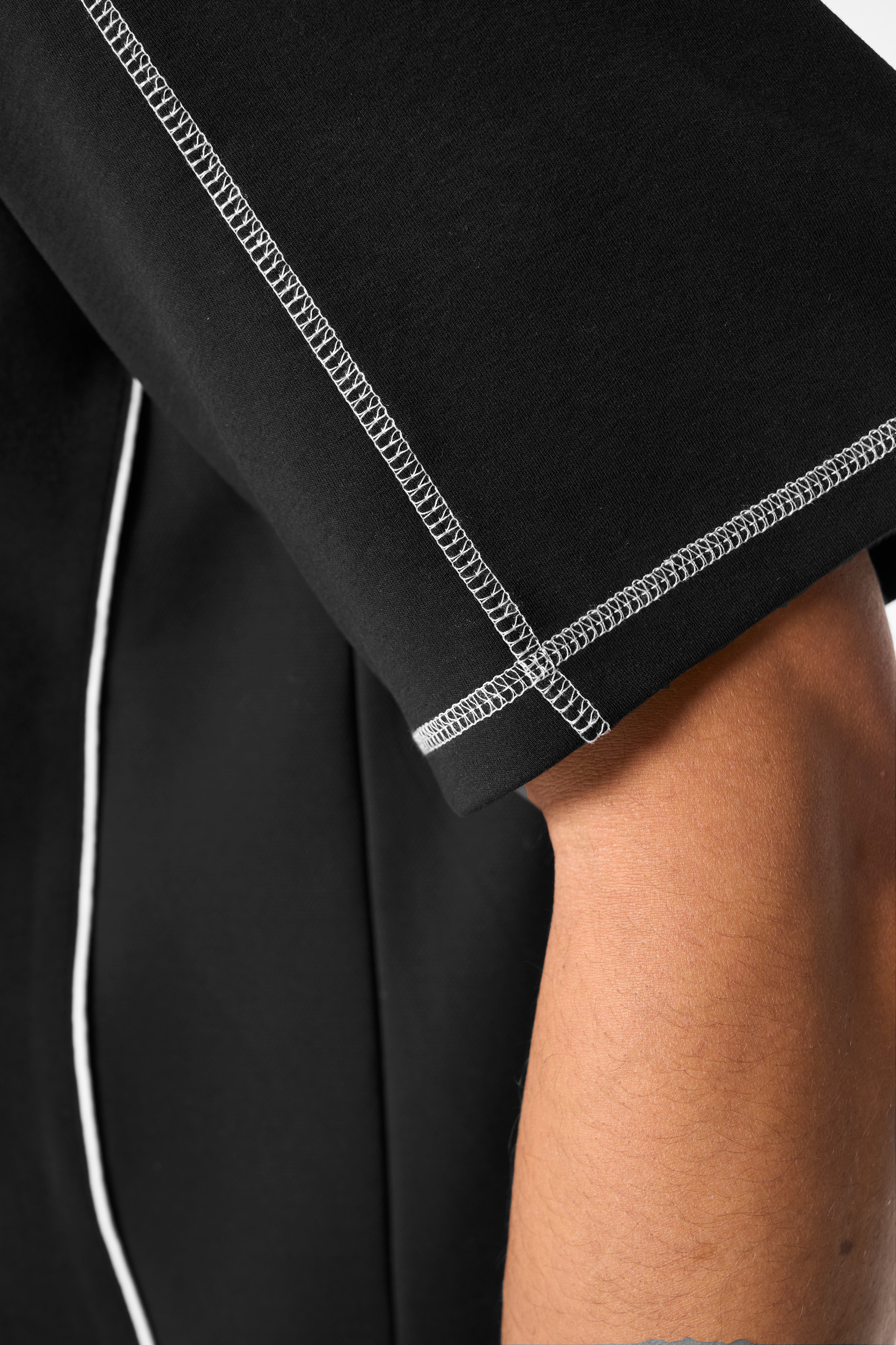 Men's Seam Detail Tech T-Shirt - Black