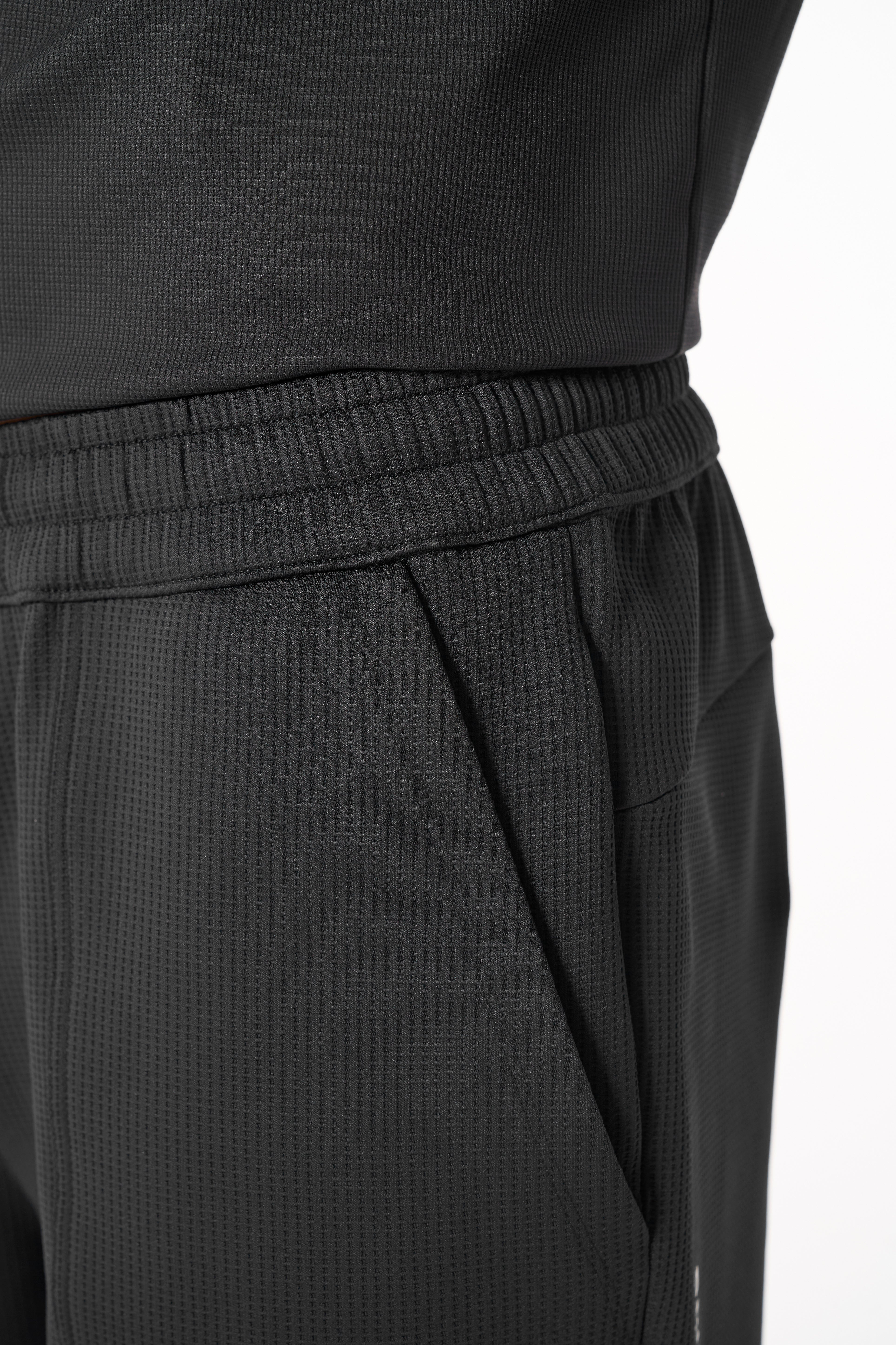MENS LIFEWEAR WAFFLE TECH SHORTS - BLACK