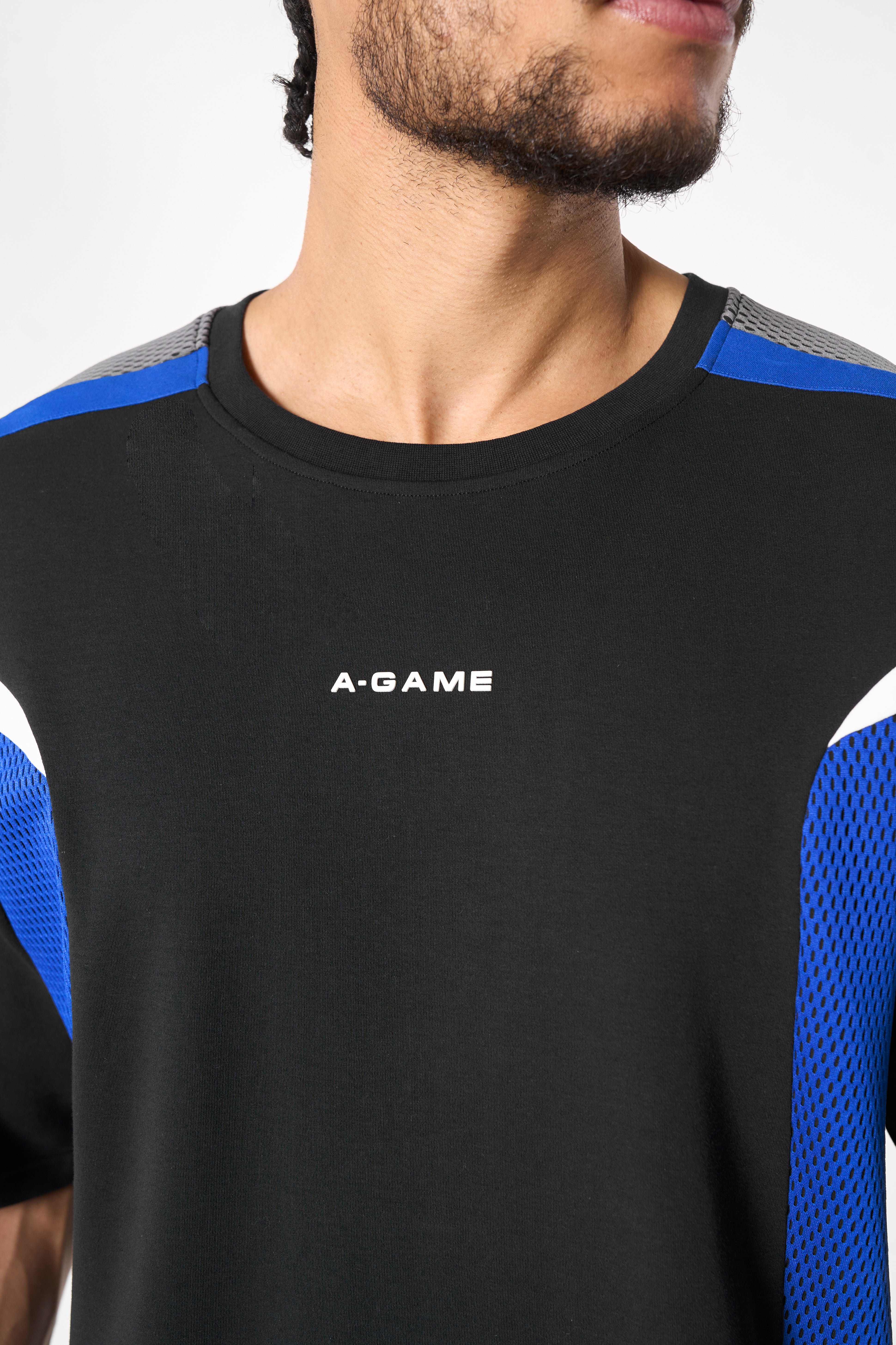 MENS LIFEWEAR PANELLED MESH SPORT T-SHIRT - BLACK / COBALT BLUE