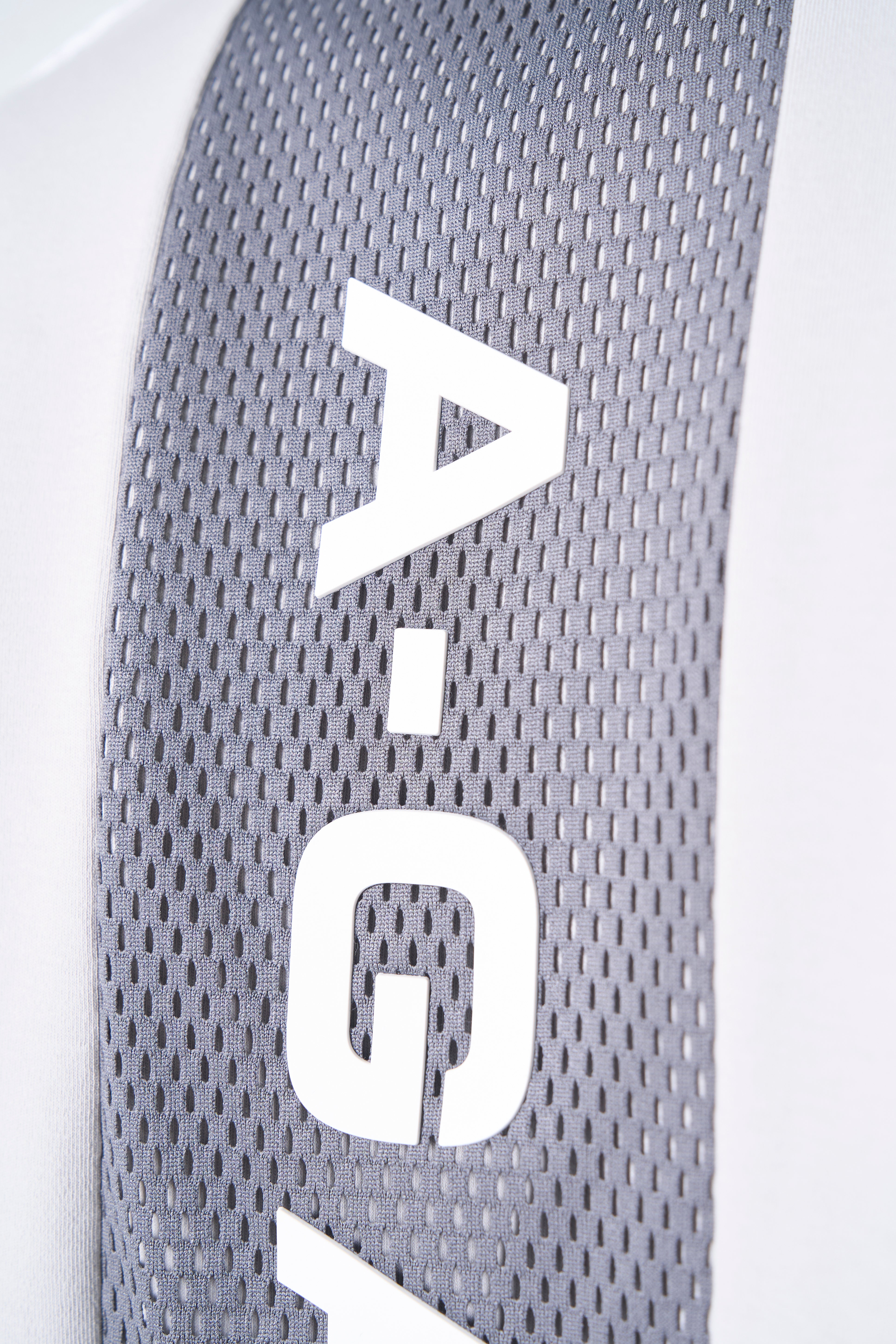 MENS LIFEWEAR PANELLED MESH SPORT T-SHIRT - GREY / BLACK