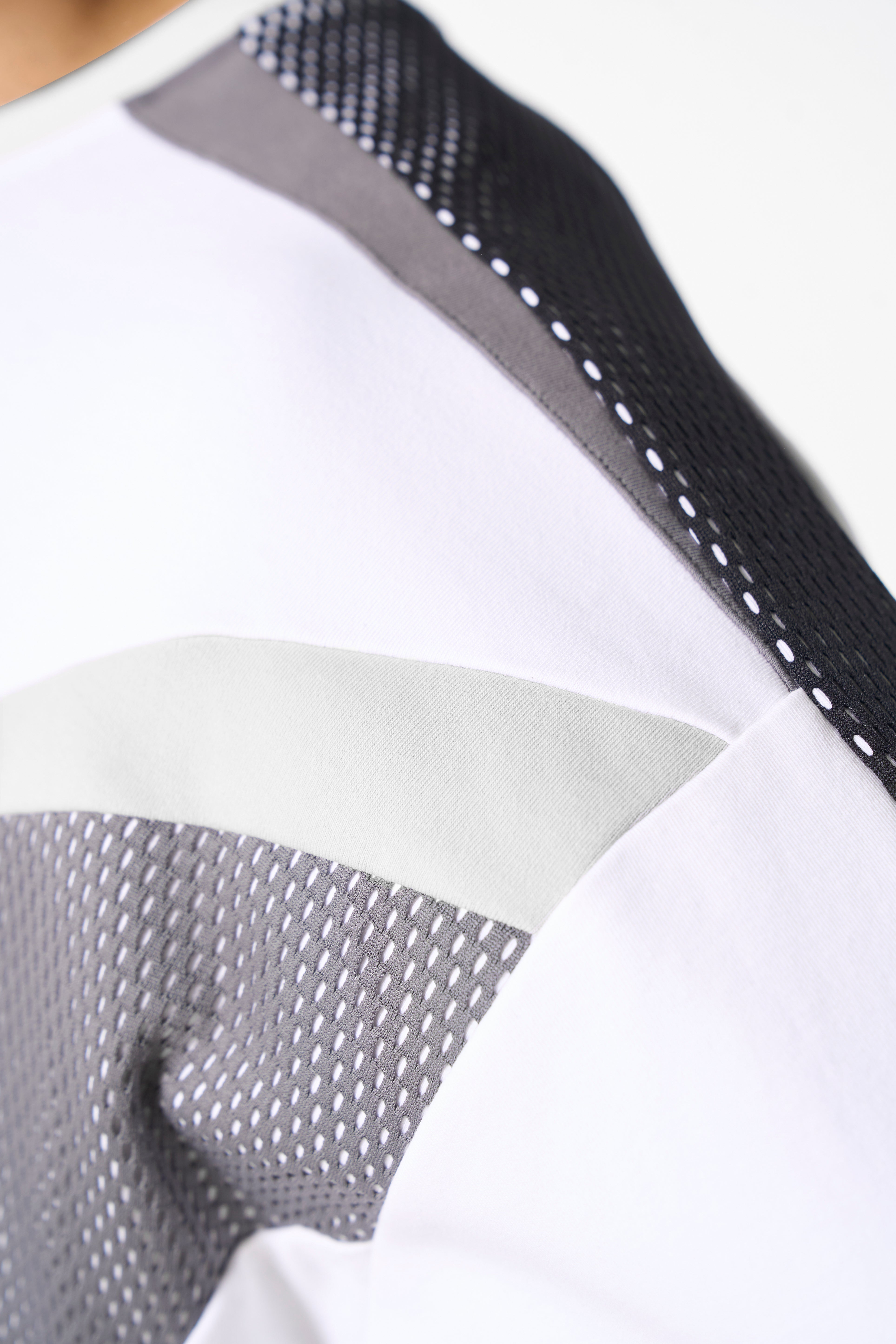 MENS LIFEWEAR PANELLED MESH SPORT T-SHIRT - WHITE / CHARCOAL