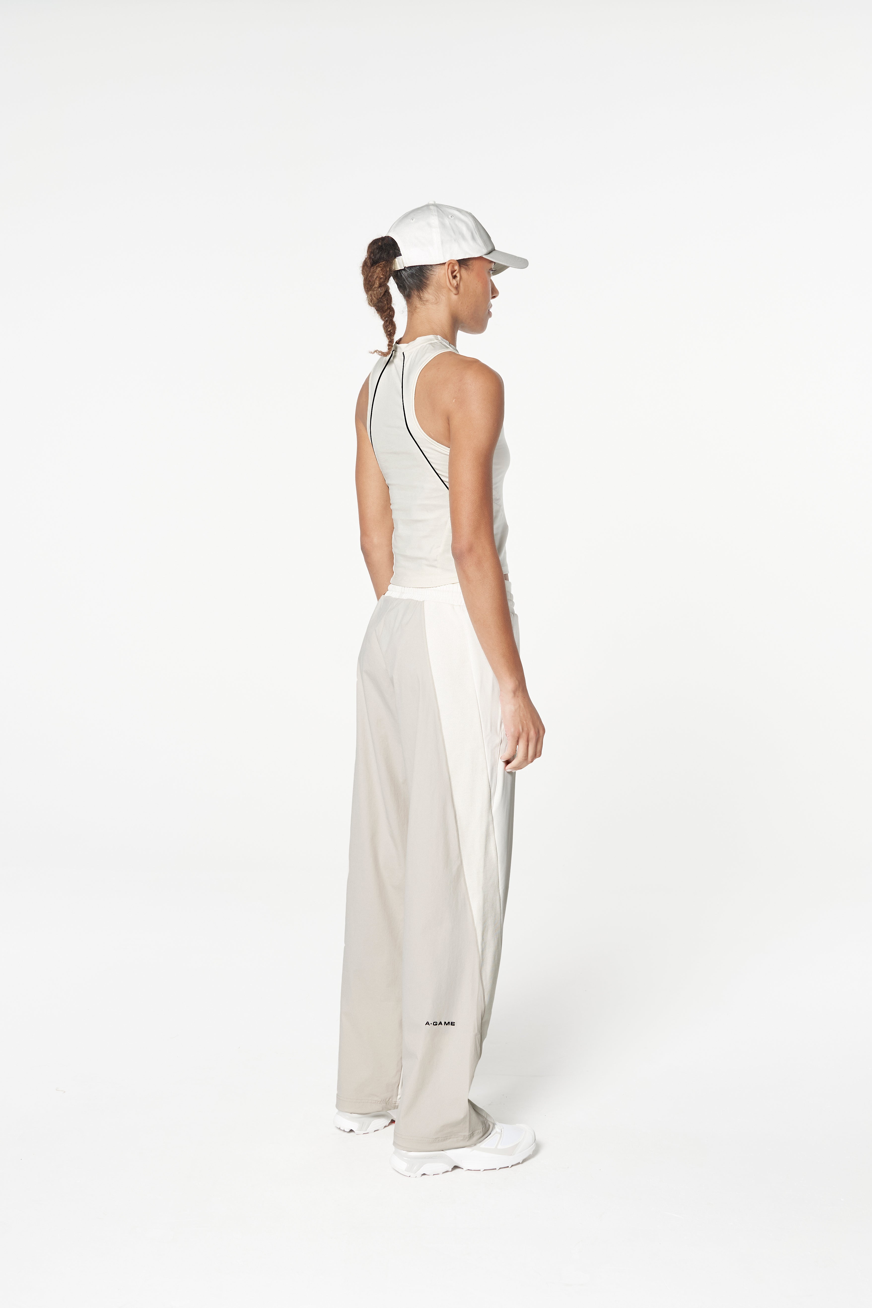 WOMENS LIFEWEAR FITTED HIGH NECK VEST - ECRU