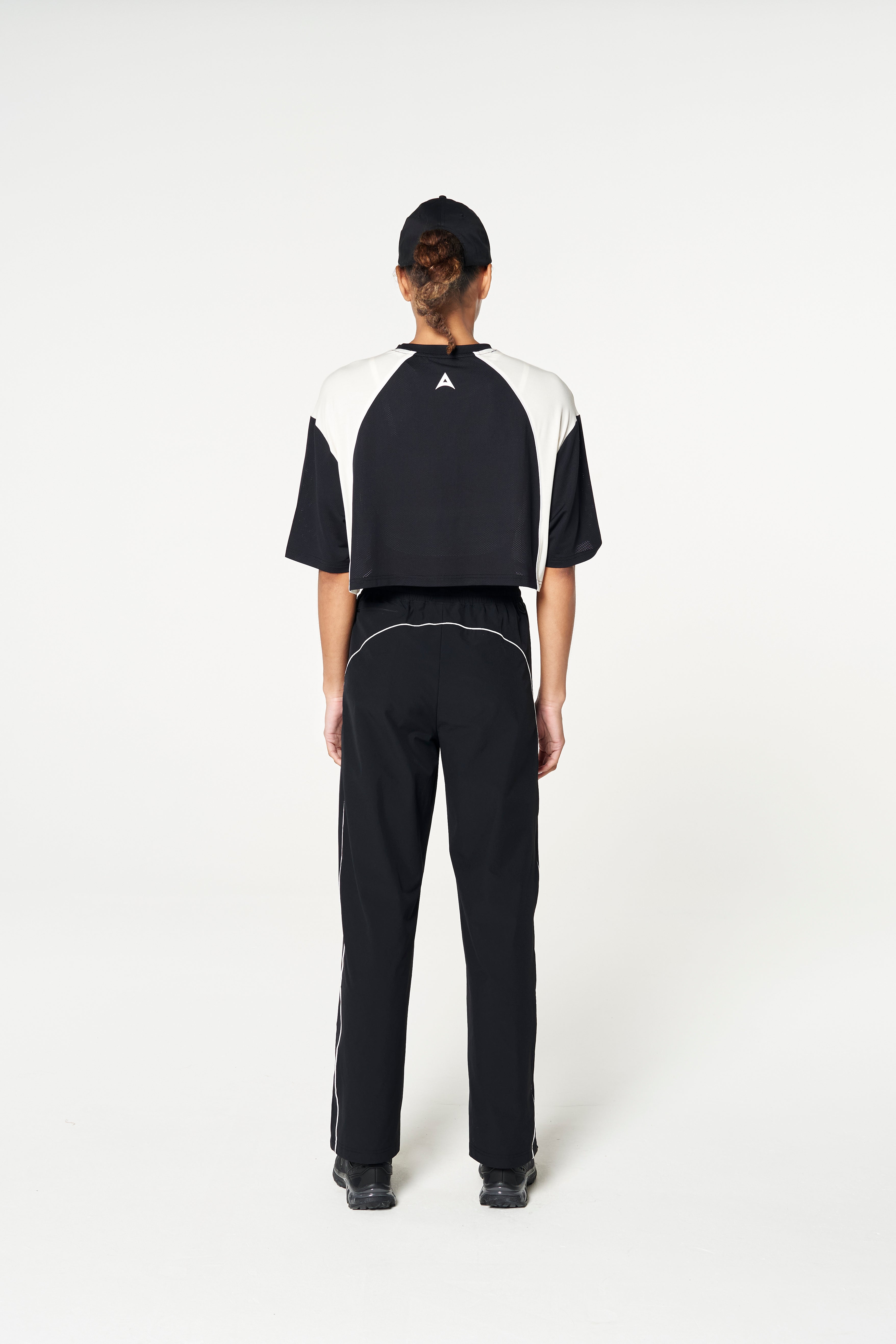 WOMENS LIFEWEAR CROPPED MESH PANEL T-SHIRT - BLACK