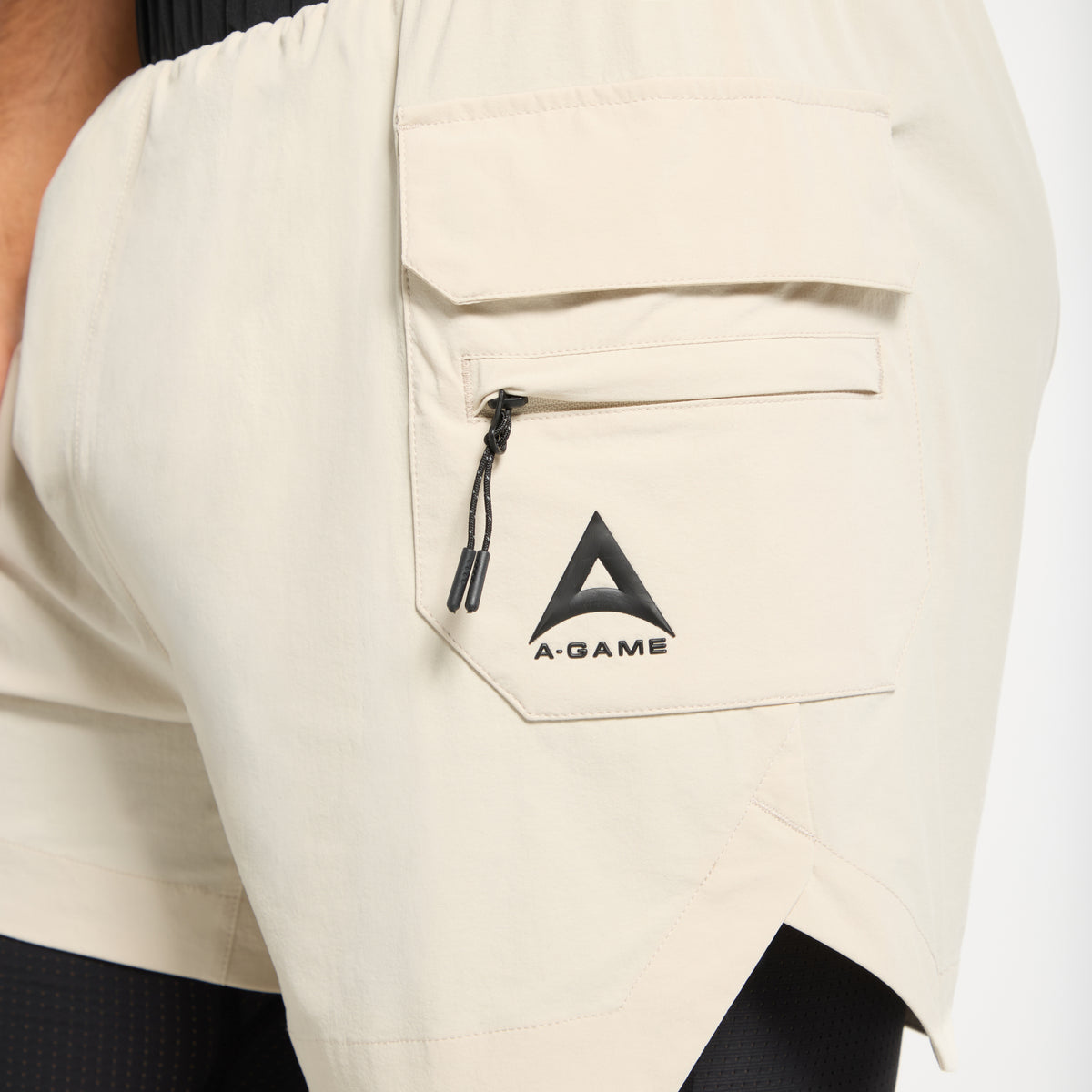 Men's 2-in-1 Cargo Shorts - Beige / Black