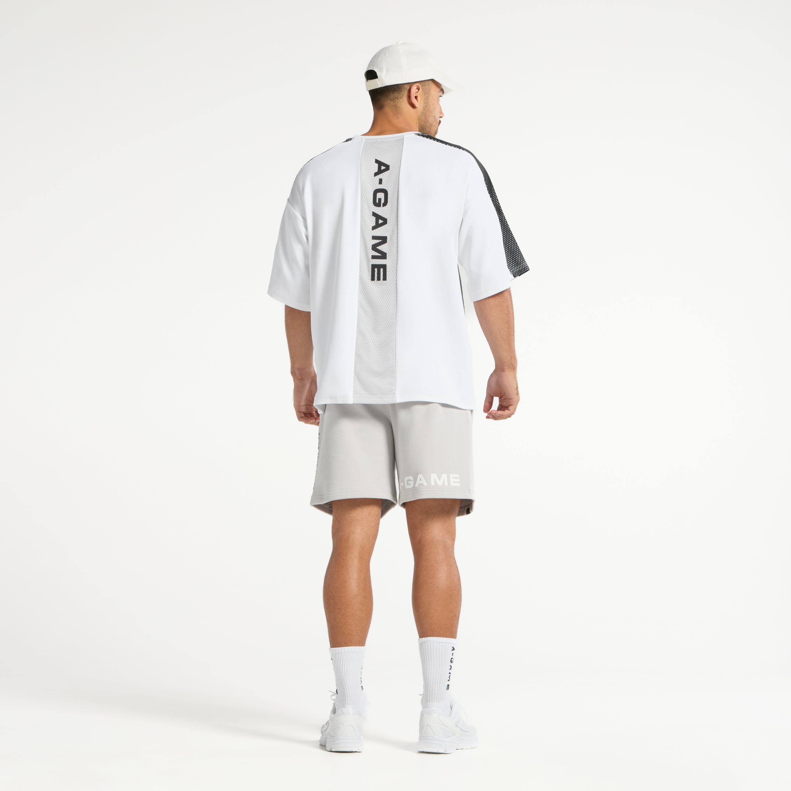 Men's Panelled Mesh Sport T-Shirt - White / Charcoal