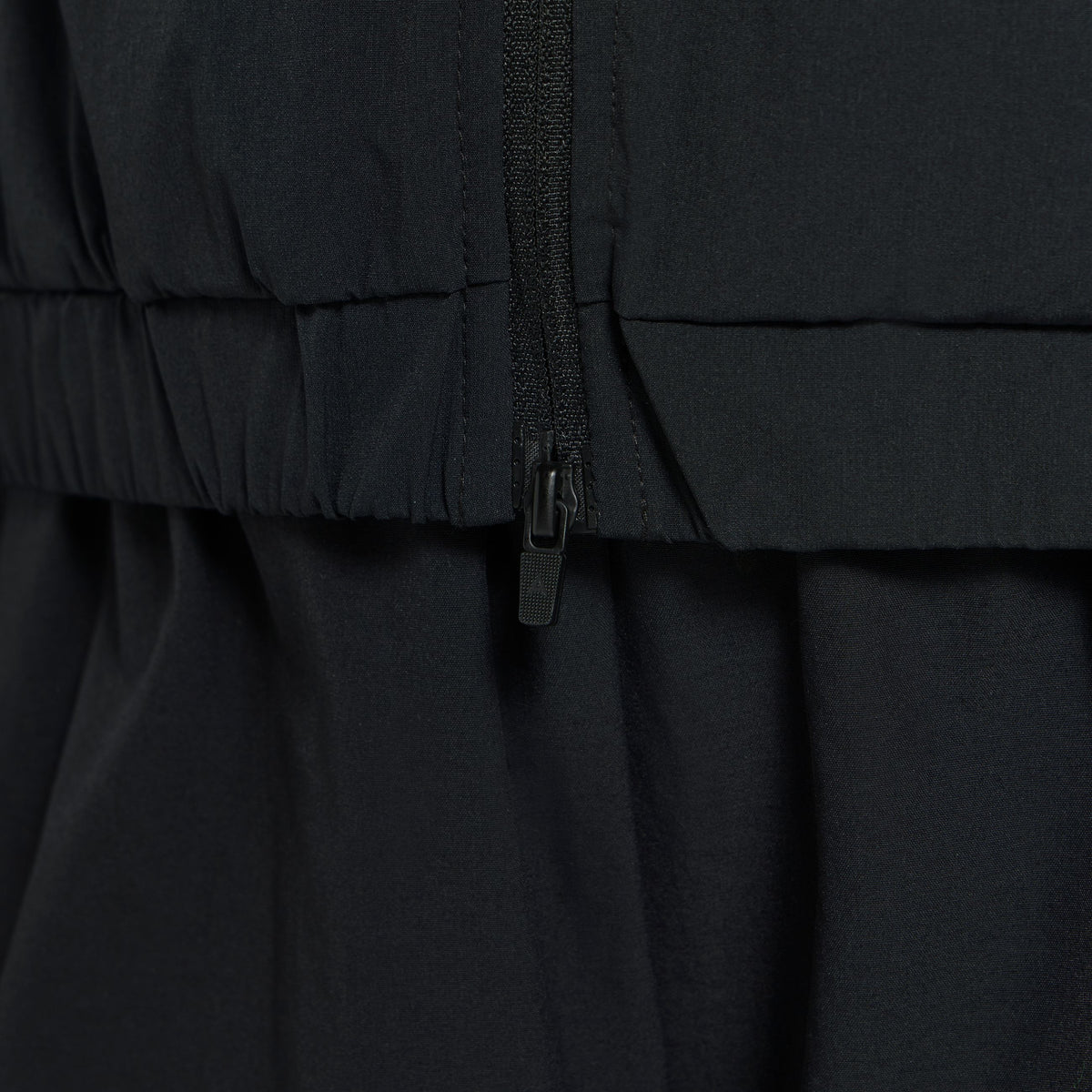 Women's Woven Jacket - Black