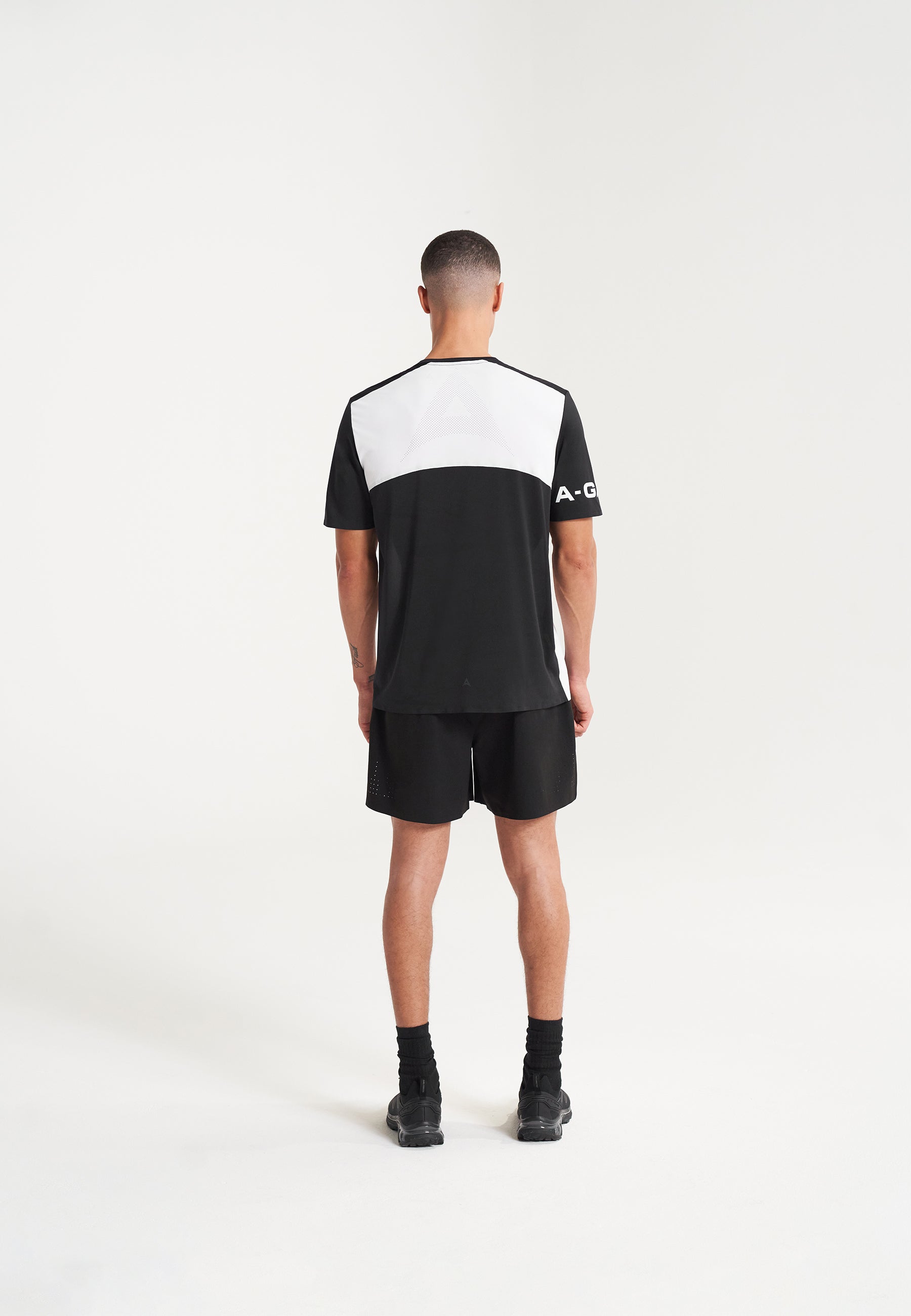 MENS A-GAME PERFORMANCE TRAINING T-SHIRT - BLACK/WHITE
