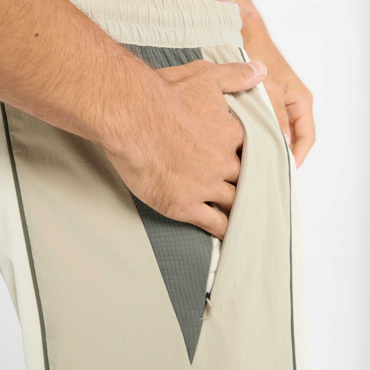 Men's Textured Track Pants - Beige / Mid Brown