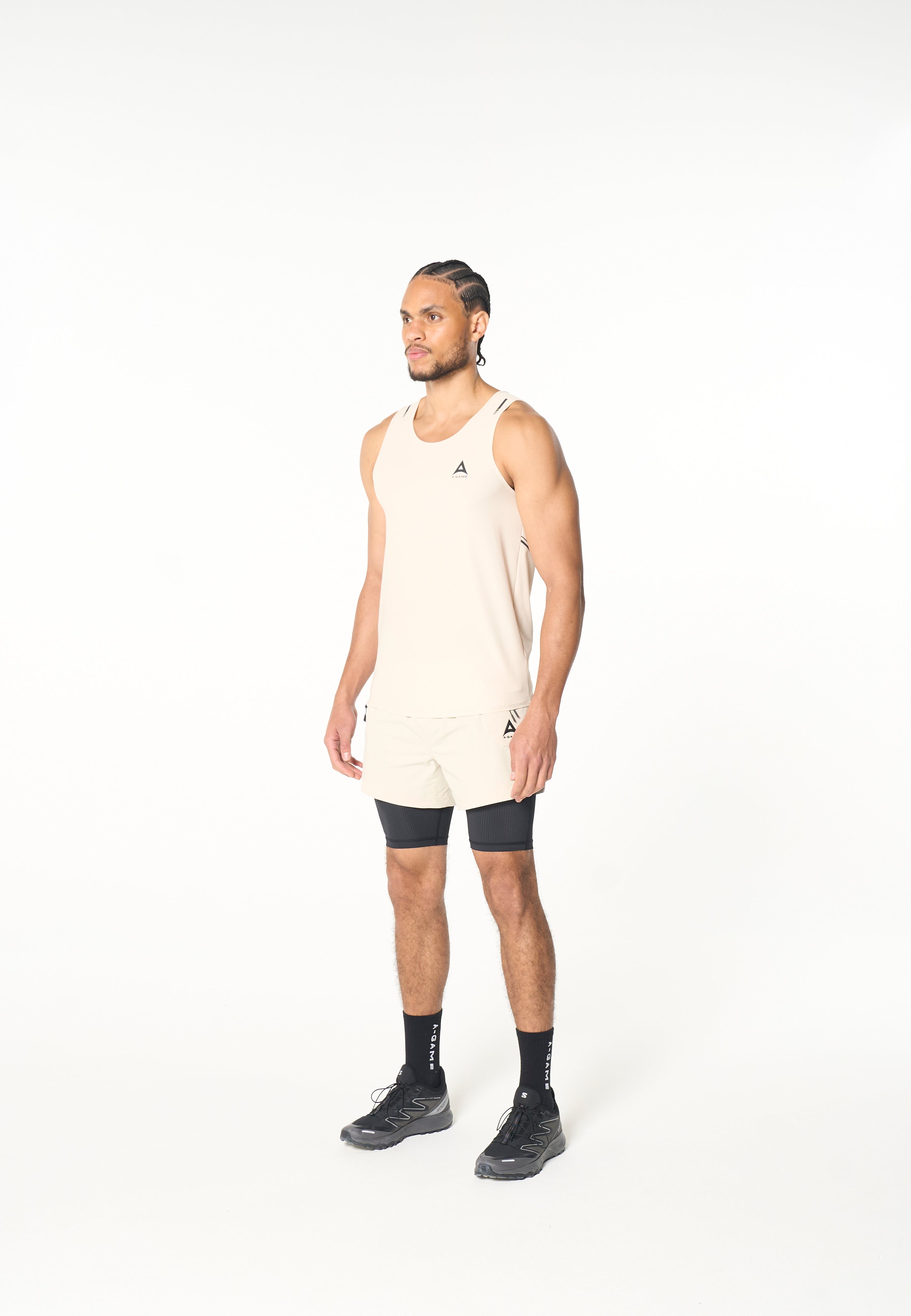 Men's Curved Hem Training Vest - Beige