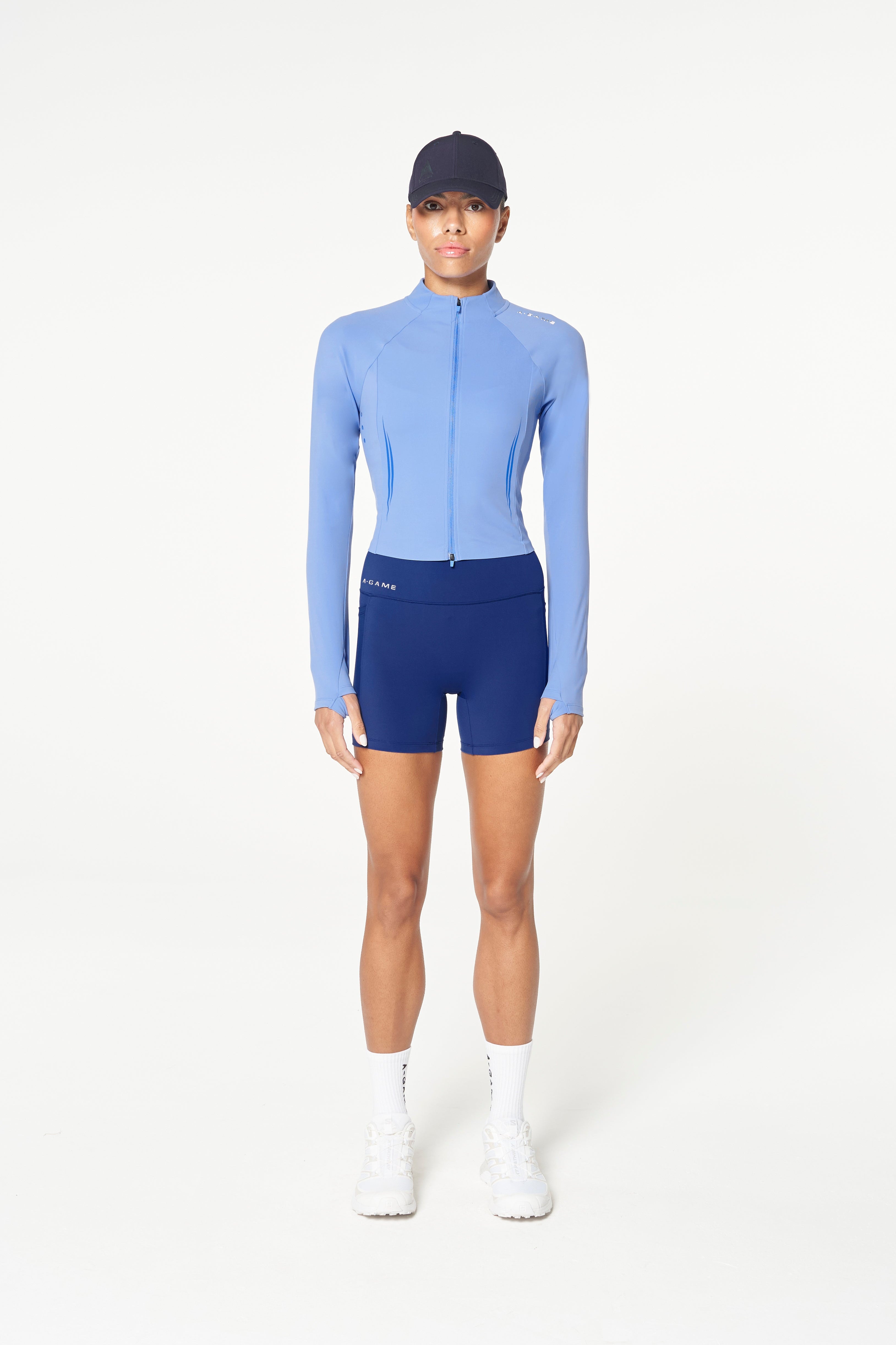 WOMENS TRAINING SHORTS - NAVY