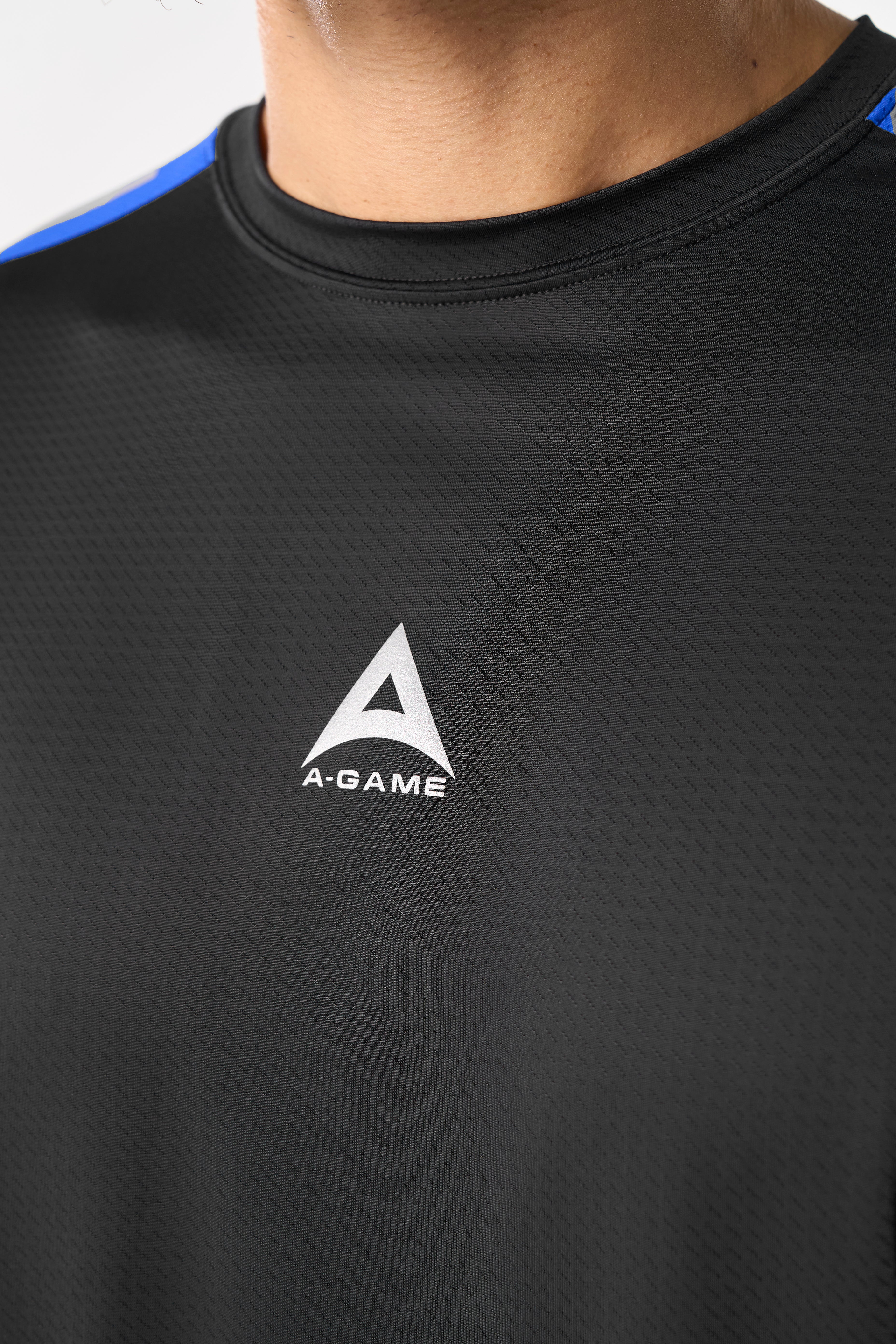 Men's Mesh T-Shirt - Black / Cobalt Blue