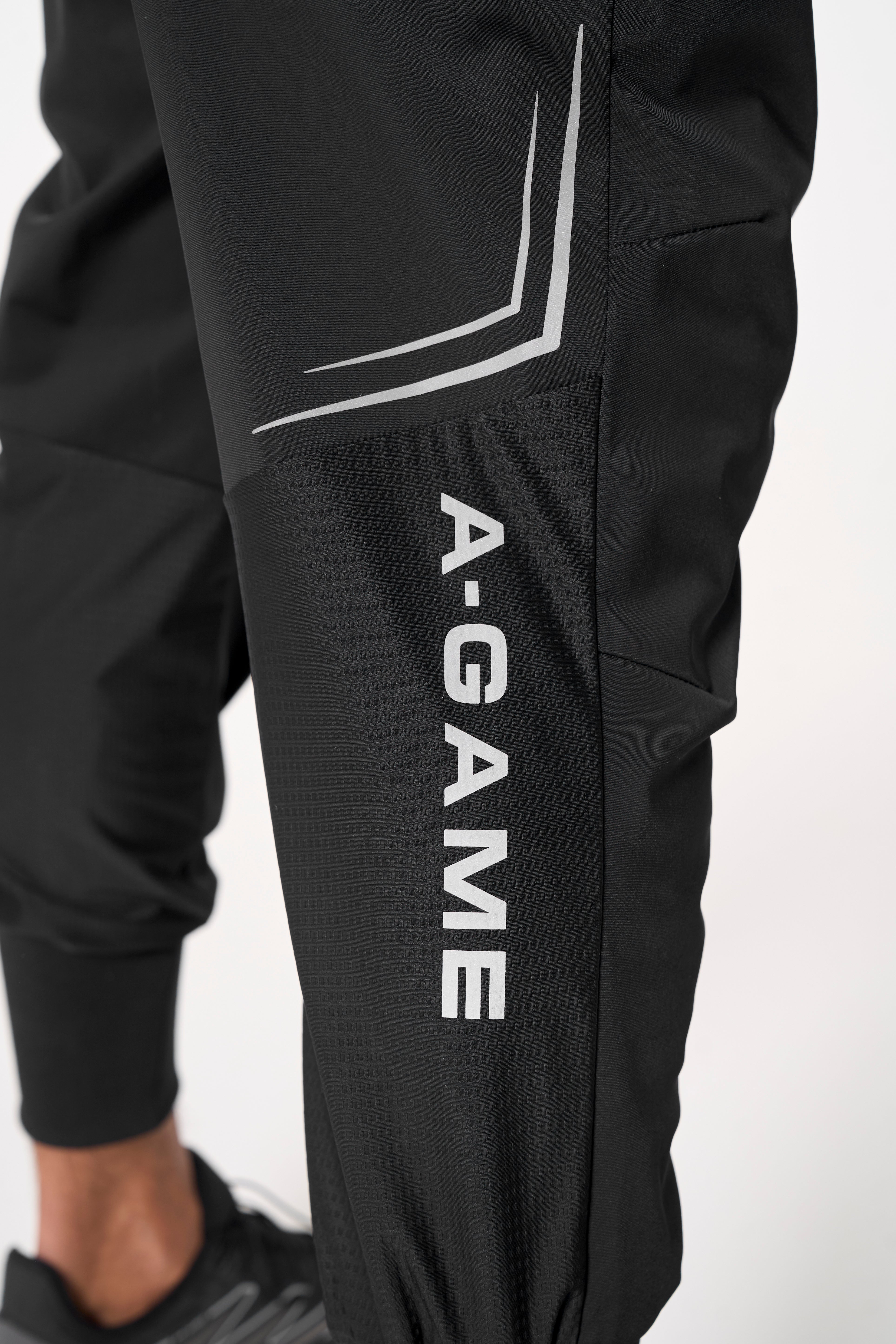 Men's Cuffed Training Pants - Black / Cobalt Blue