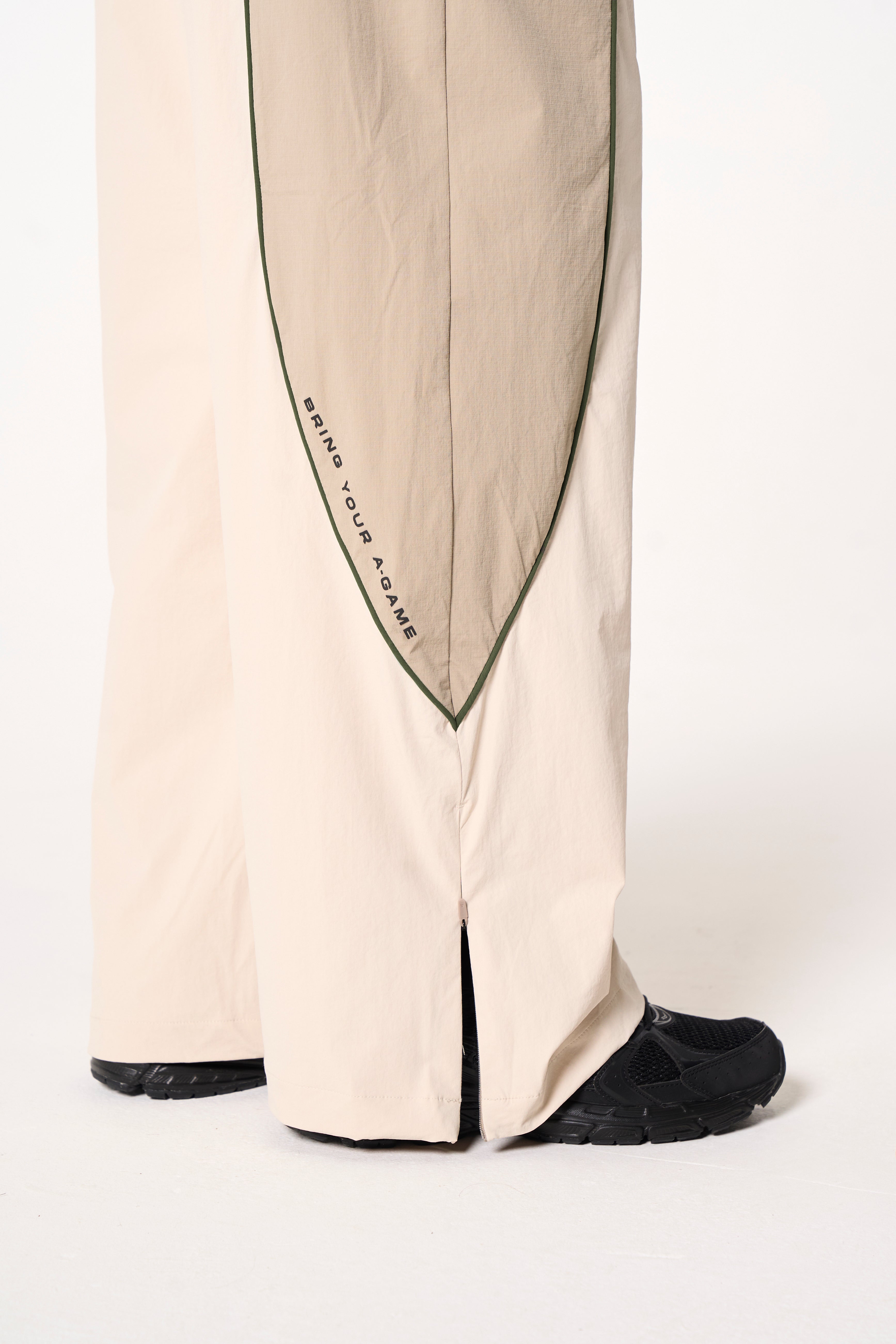 Men's Textured Track Pants - Beige / Mid Brown