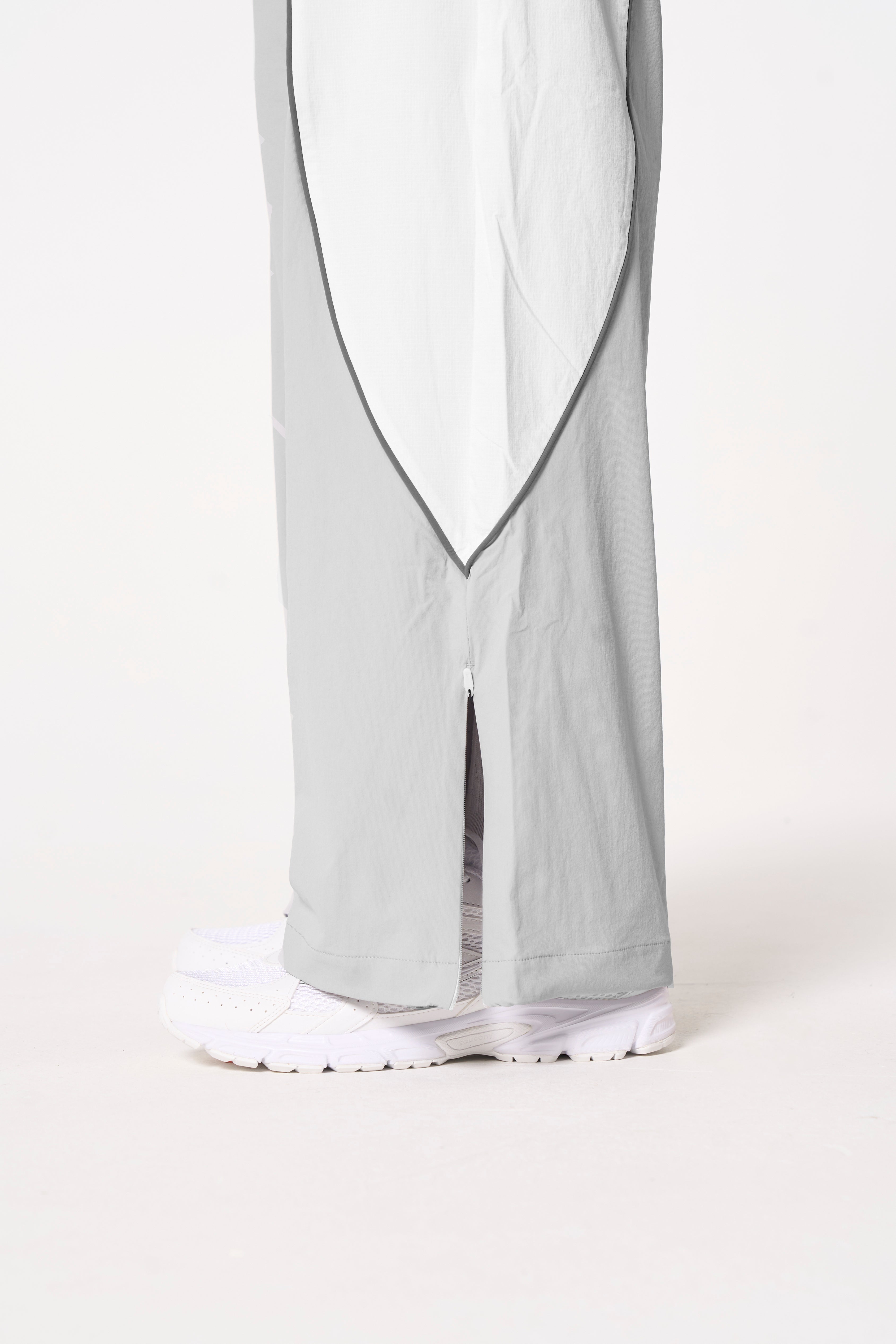 Men's Textured Track Pants - Grey / White