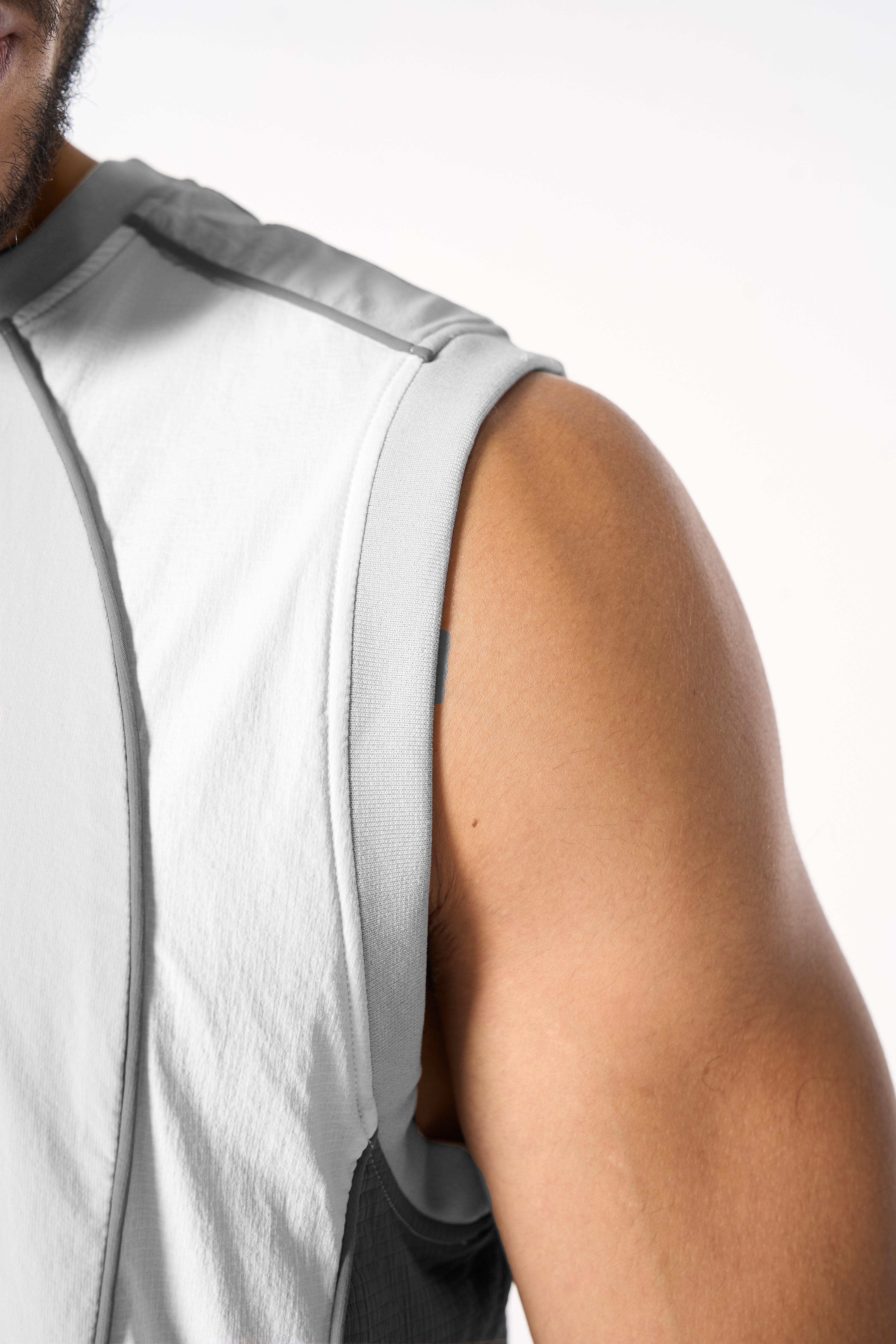 Men's Textured Vest - Grey / White