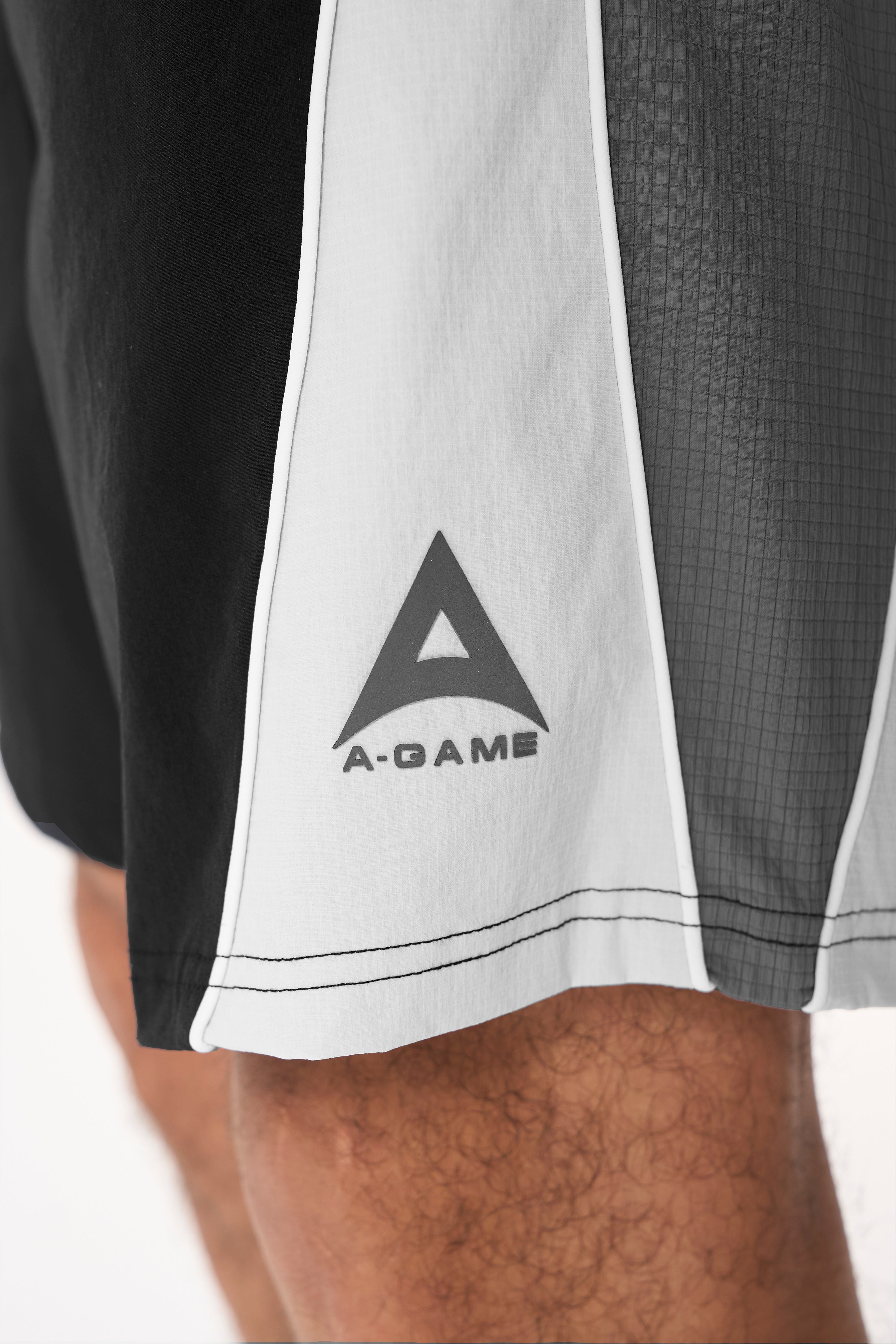 Men's Textured Shorts - Black / Light Grey