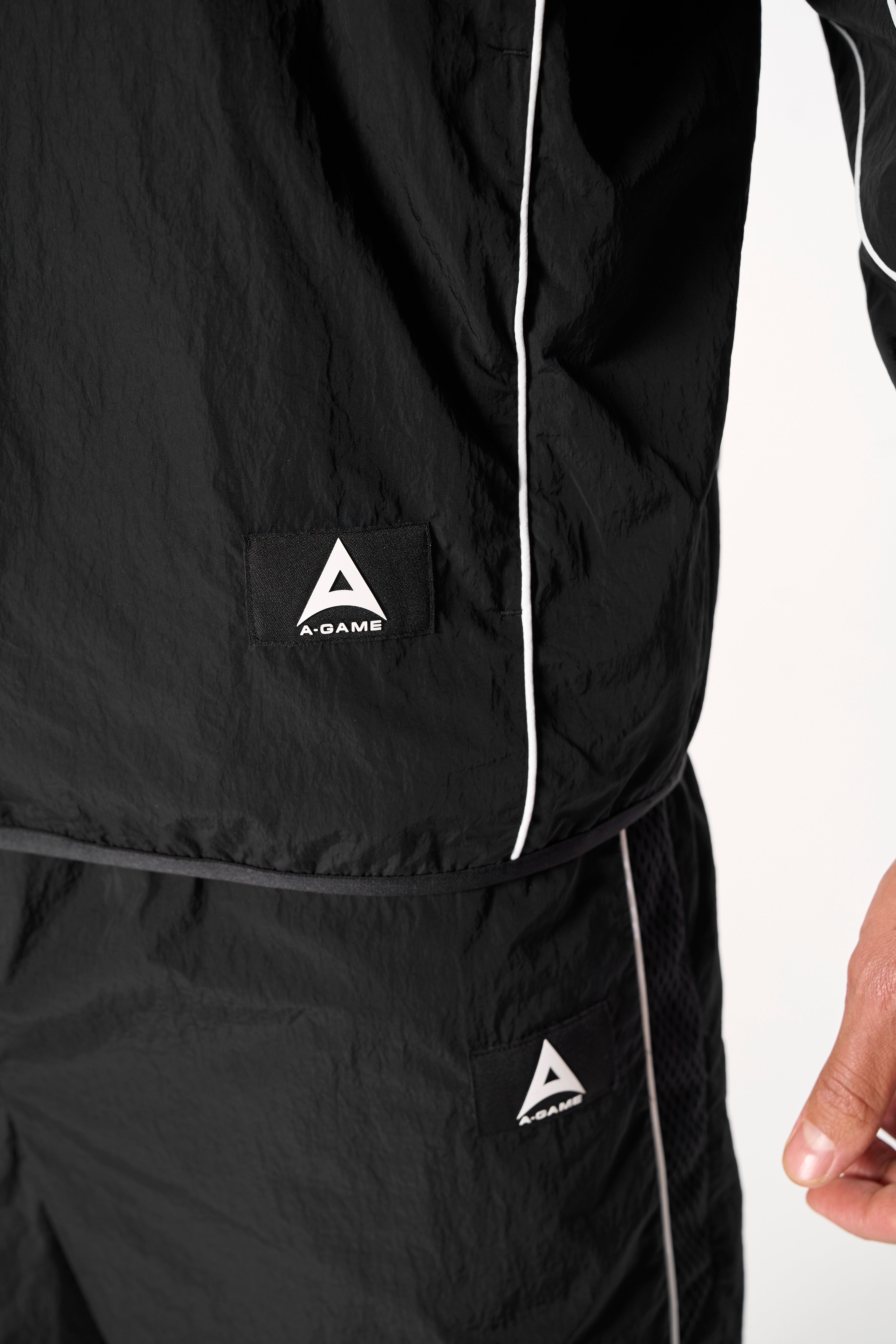 Men's Woven Tech Top - Black