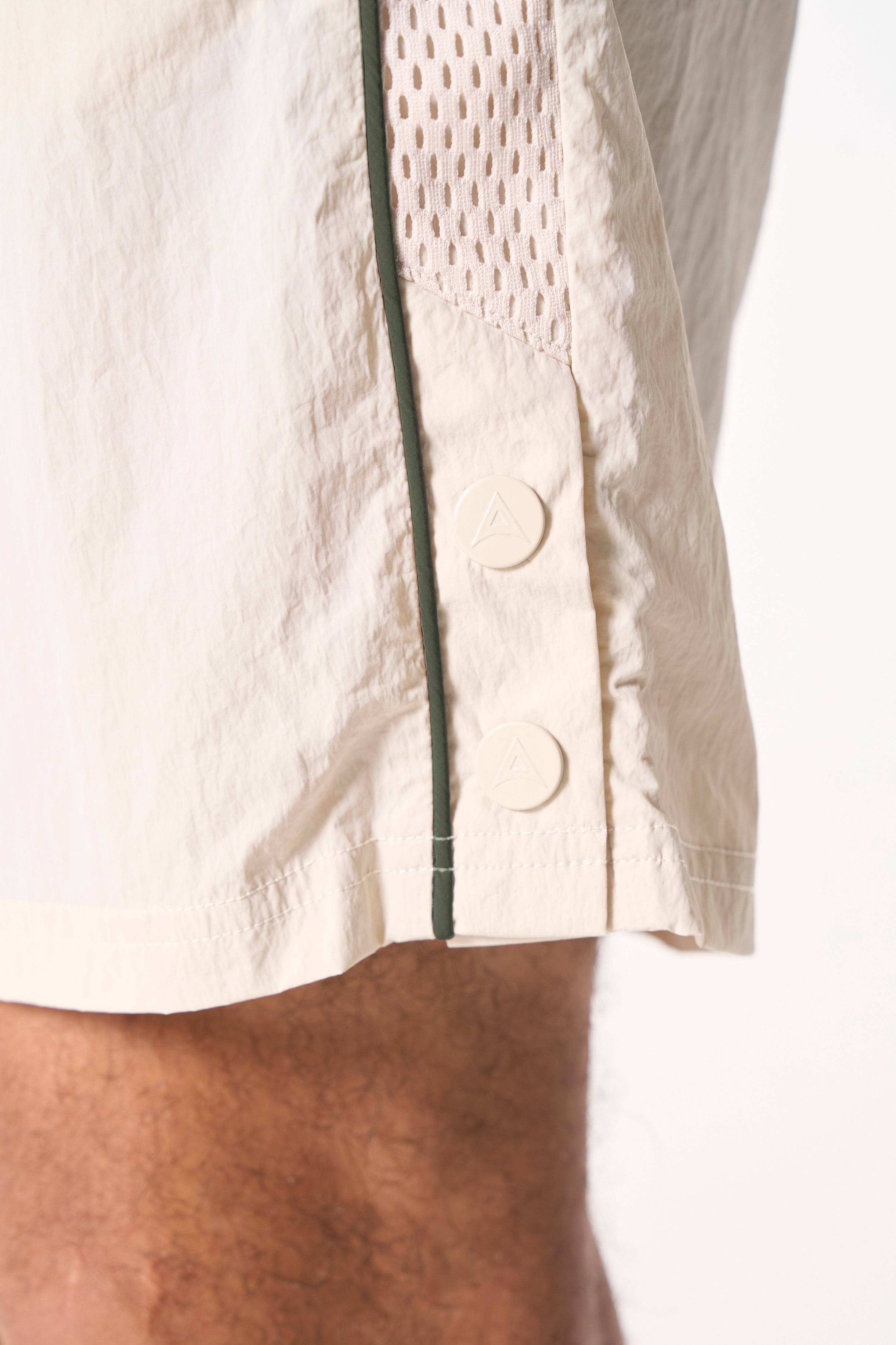 Men's Woven Tech Popper Shorts - Beige