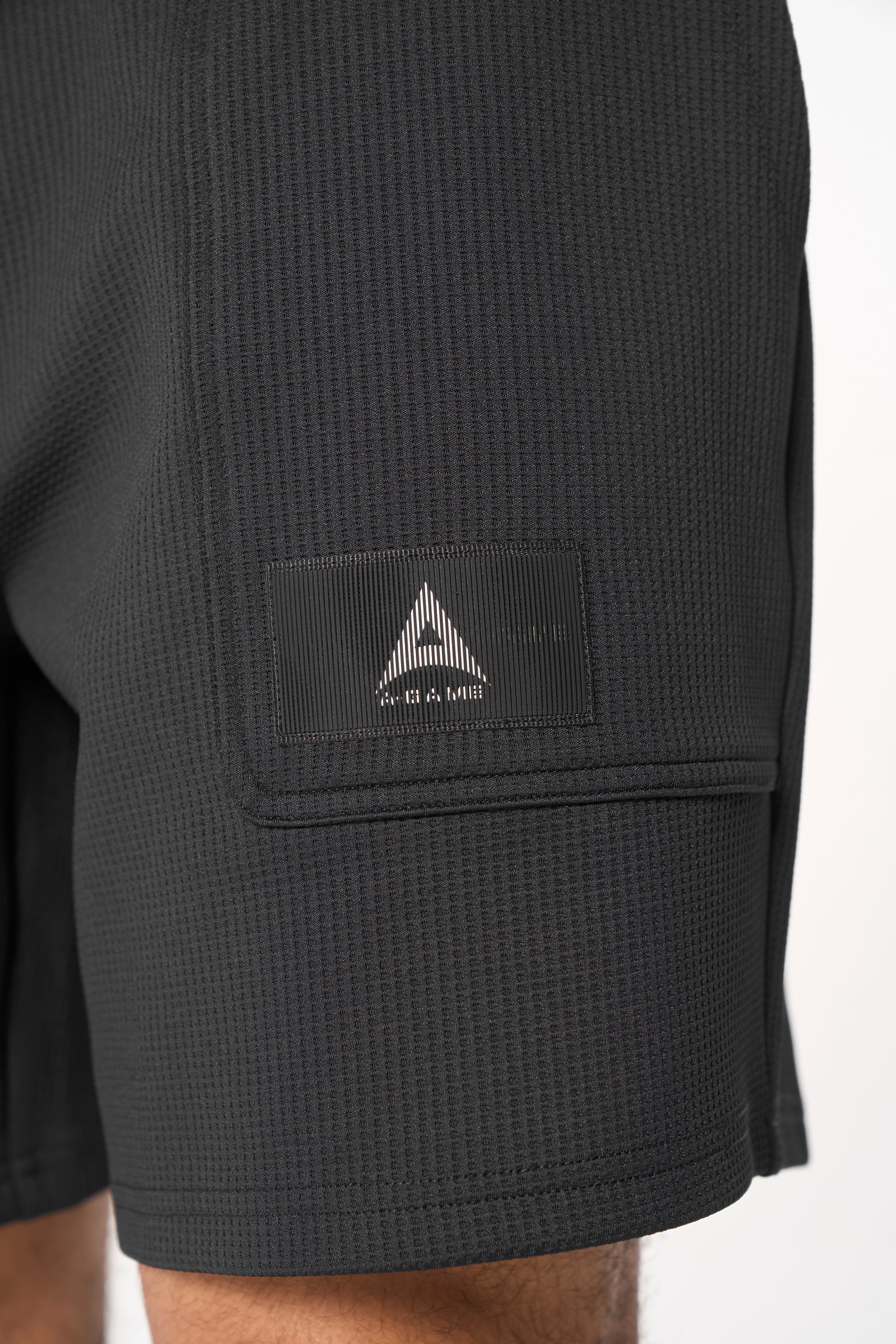 MENS LIFEWEAR WAFFLE TECH SHORTS - BLACK
