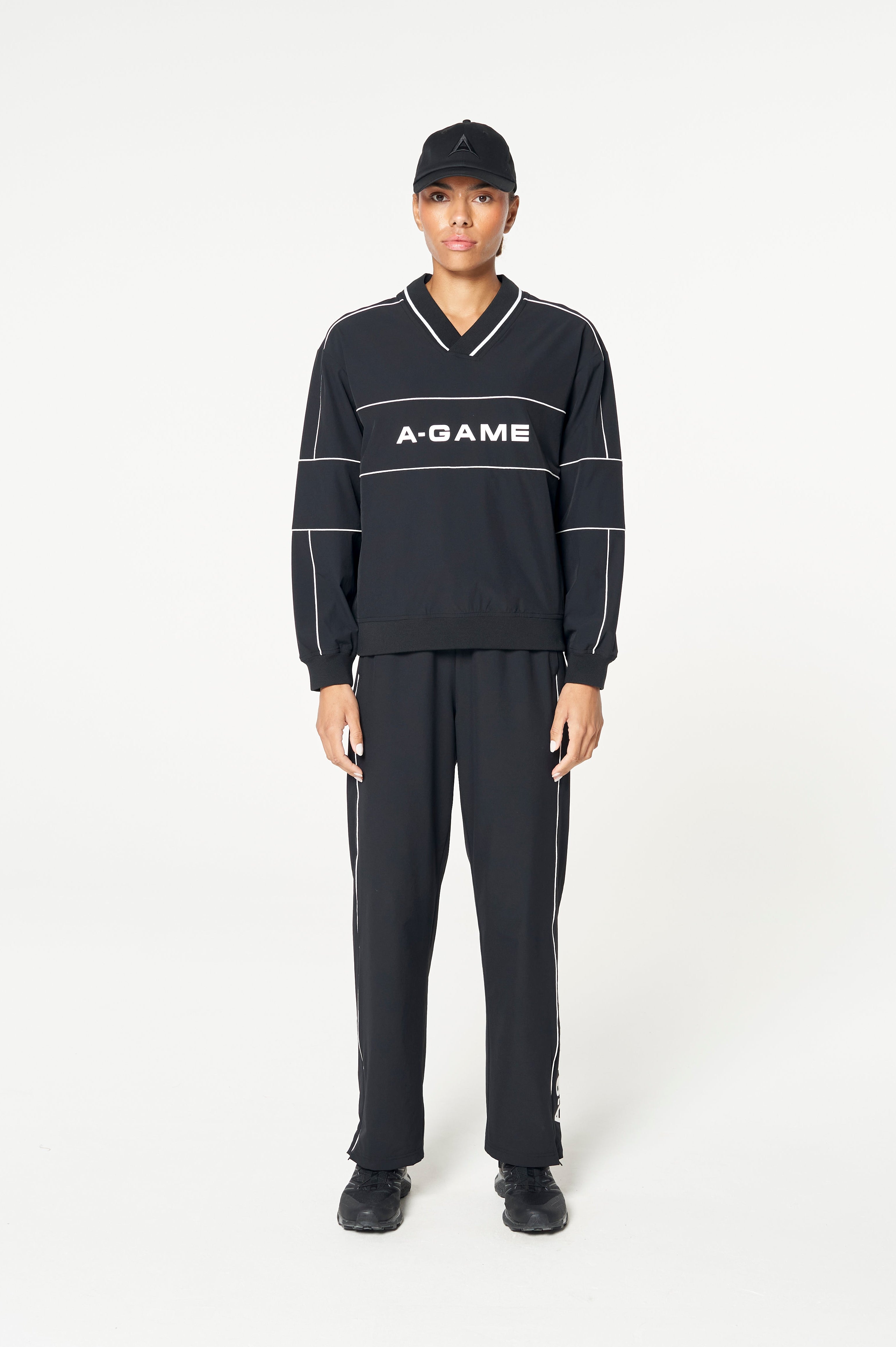 WOMENS LIFEWEAR WOVEN JOGGERS - BLACK