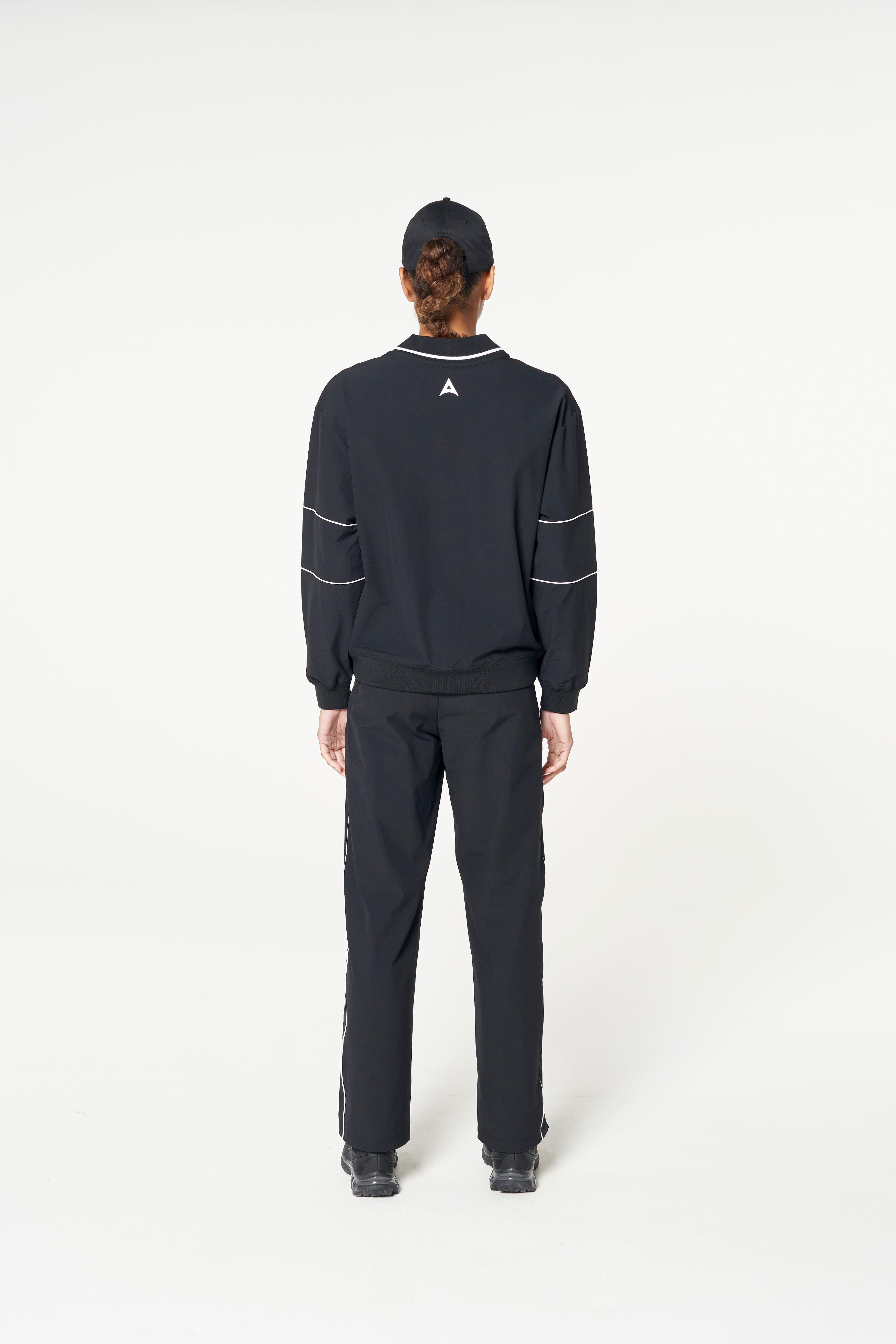 WOMENS LIFEWEAR WOVEN PULLOVER - BLACK