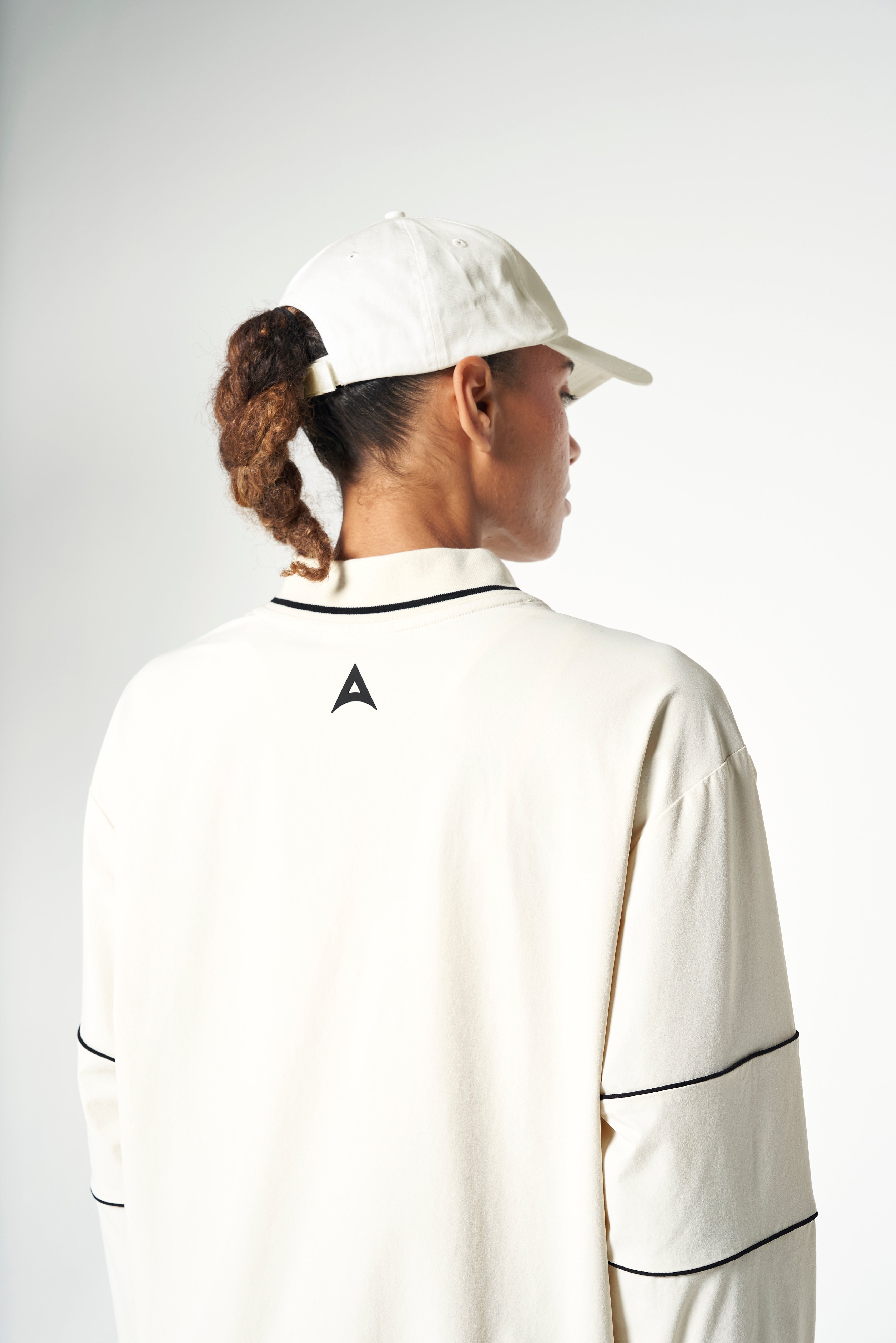 WOMENS LIFEWEAR WOVEN PULLOVER - ECRU