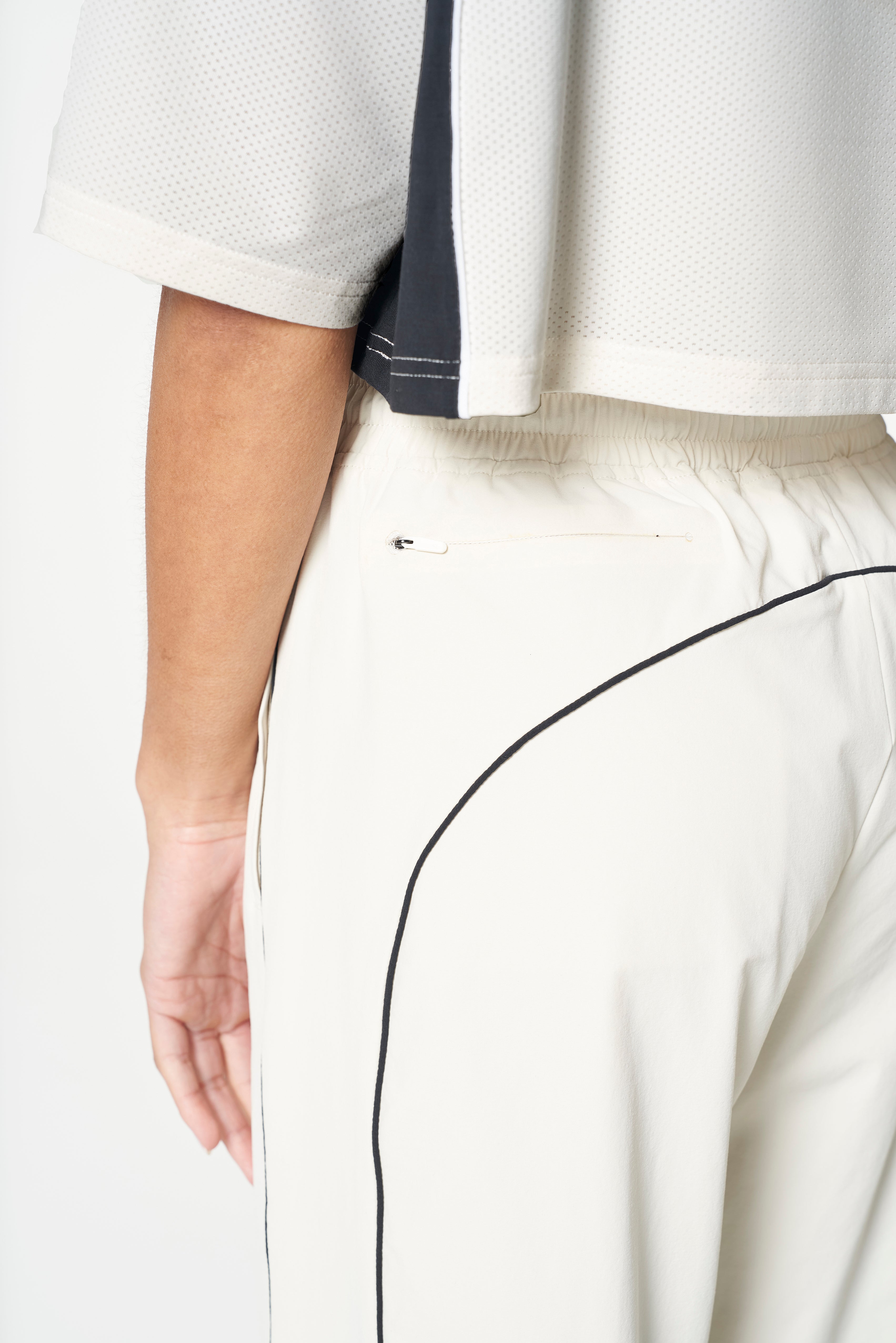 WOMENS LIFEWEAR WOVEN JOGGERS - ECRU