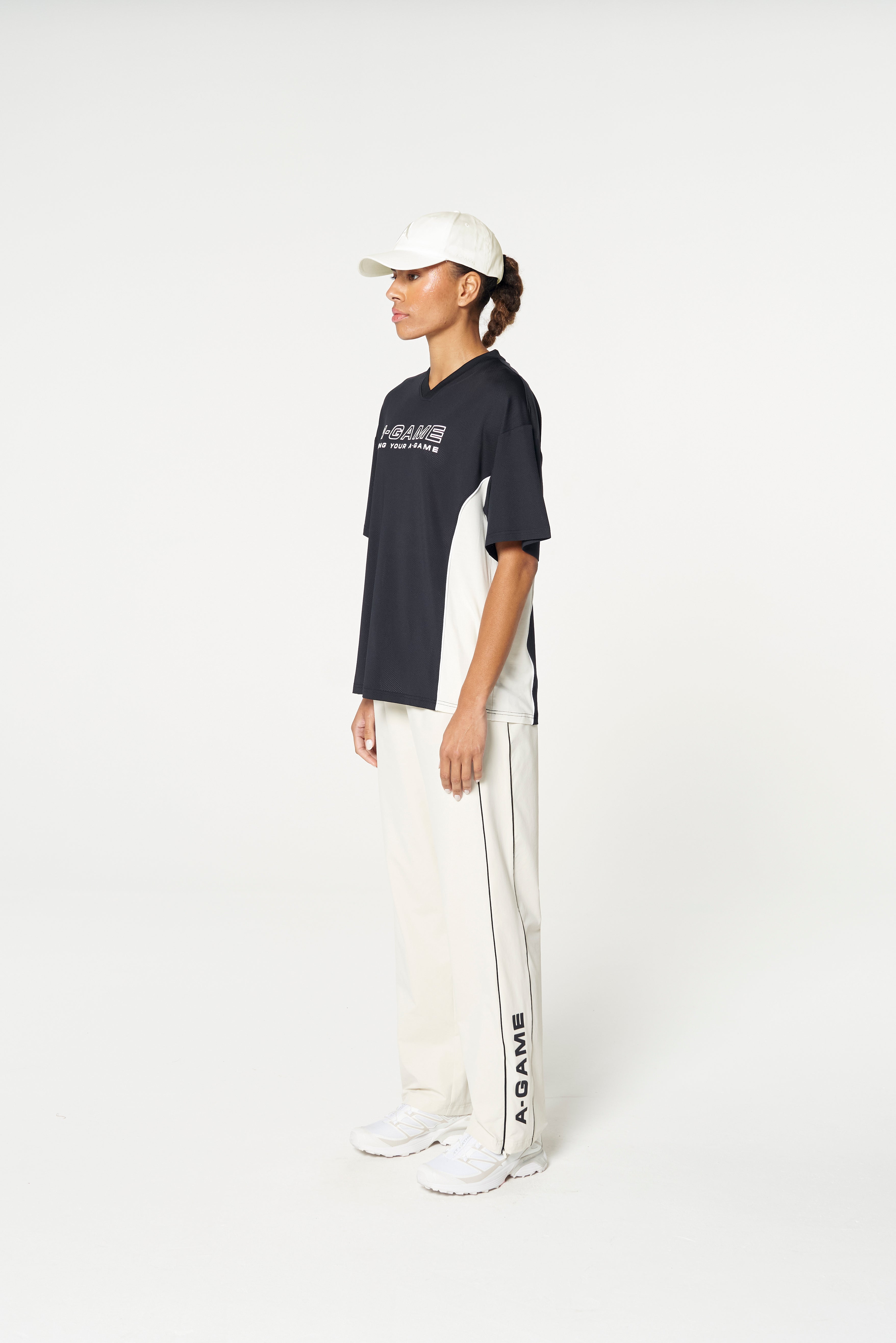 WOMENS LIFEWEAR FOOTBALL T-SHIRT - BLACK