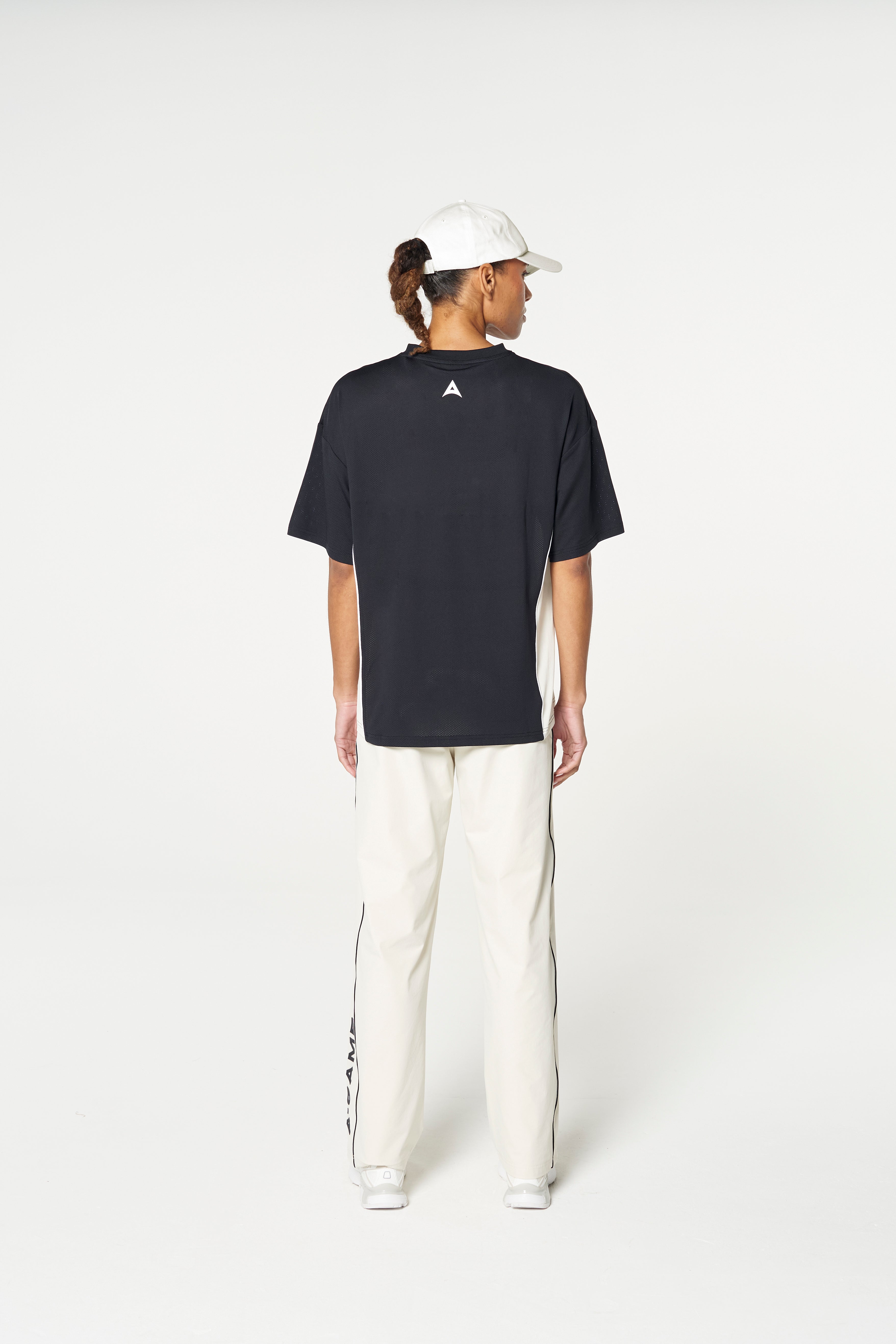 WOMENS LIFEWEAR FOOTBALL T-SHIRT - BLACK