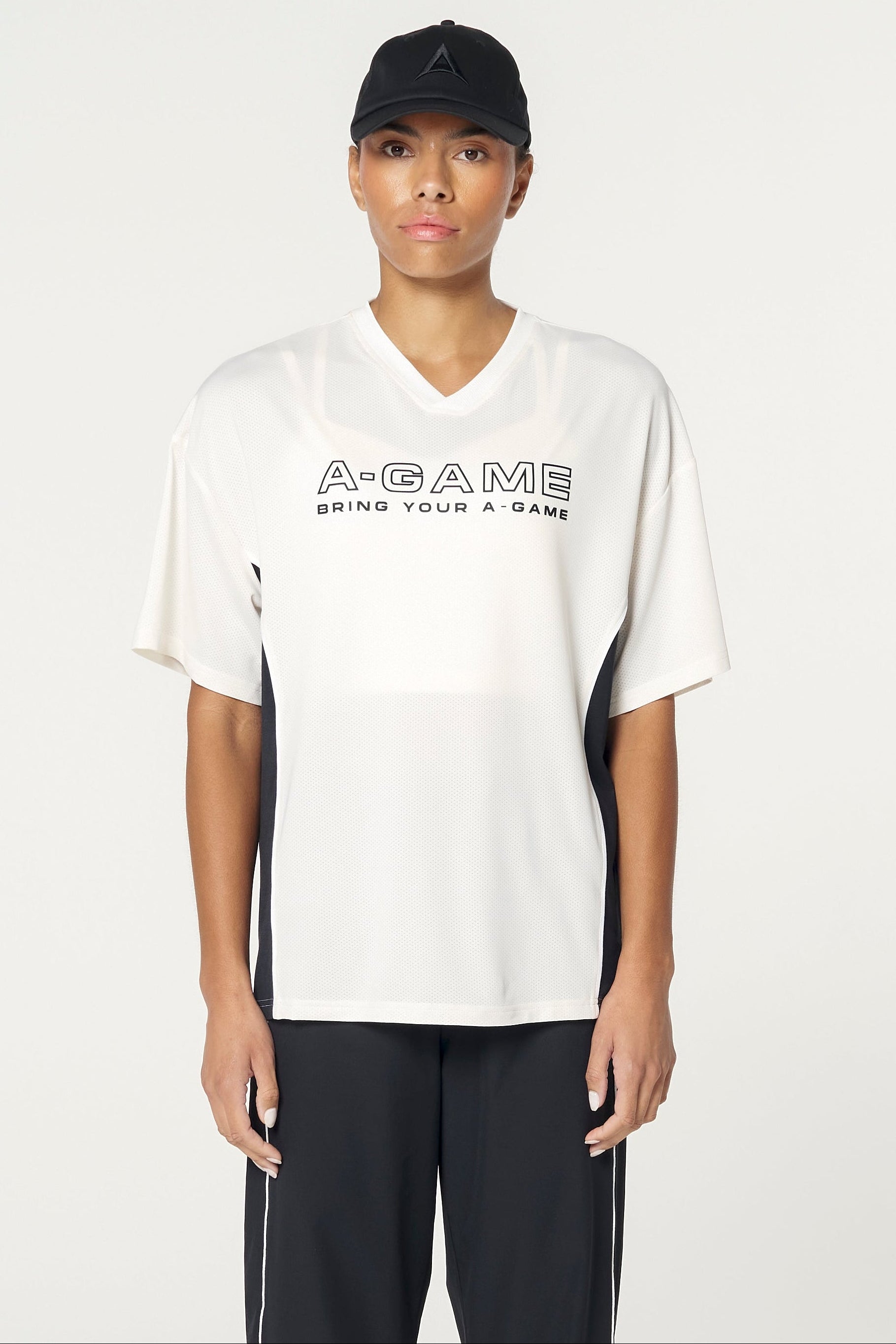 WOMENS LIFEWEAR FOOTBALL T-SHIRT - ECRU