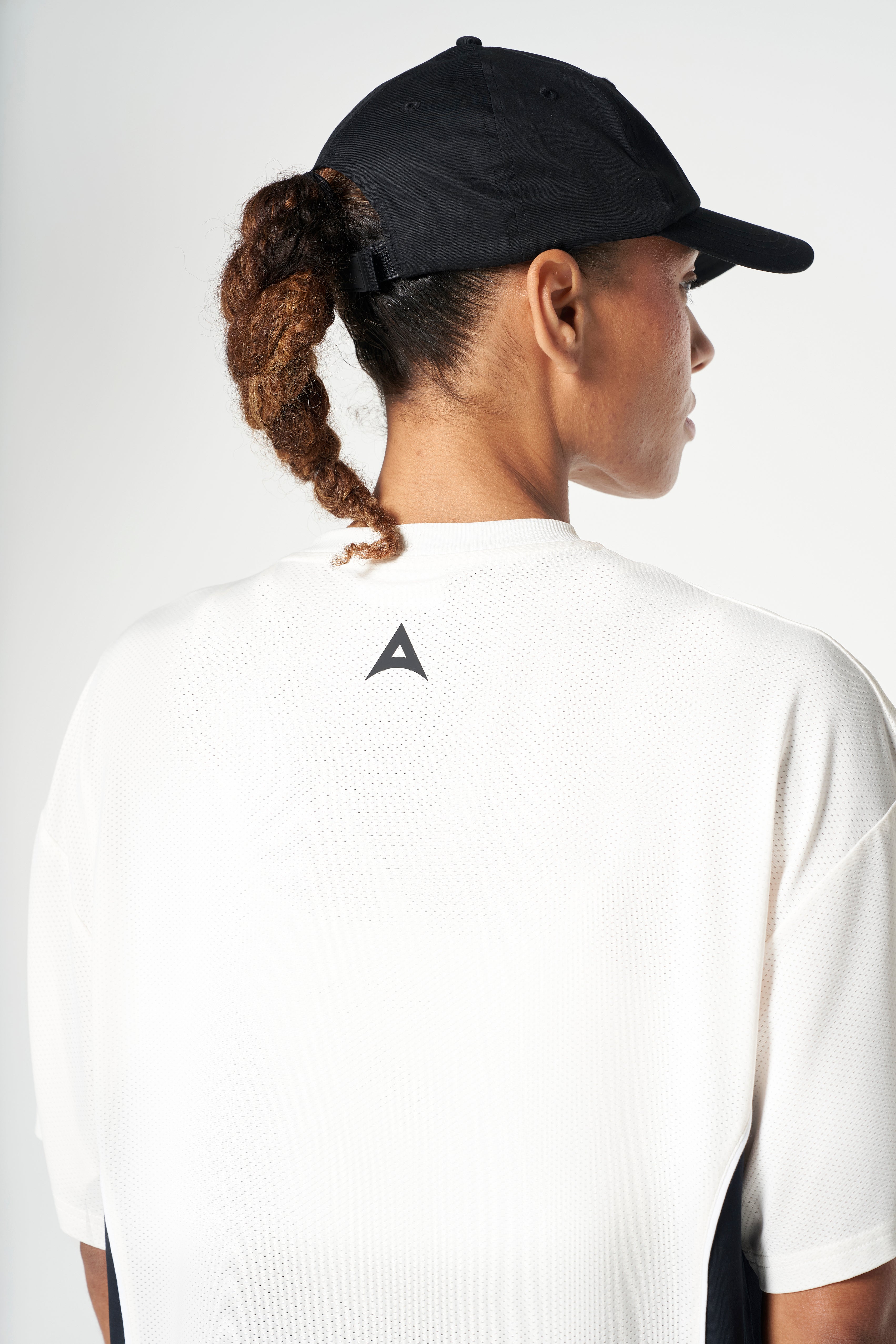 WOMENS LIFEWEAR FOOTBALL T-SHIRT - ECRU