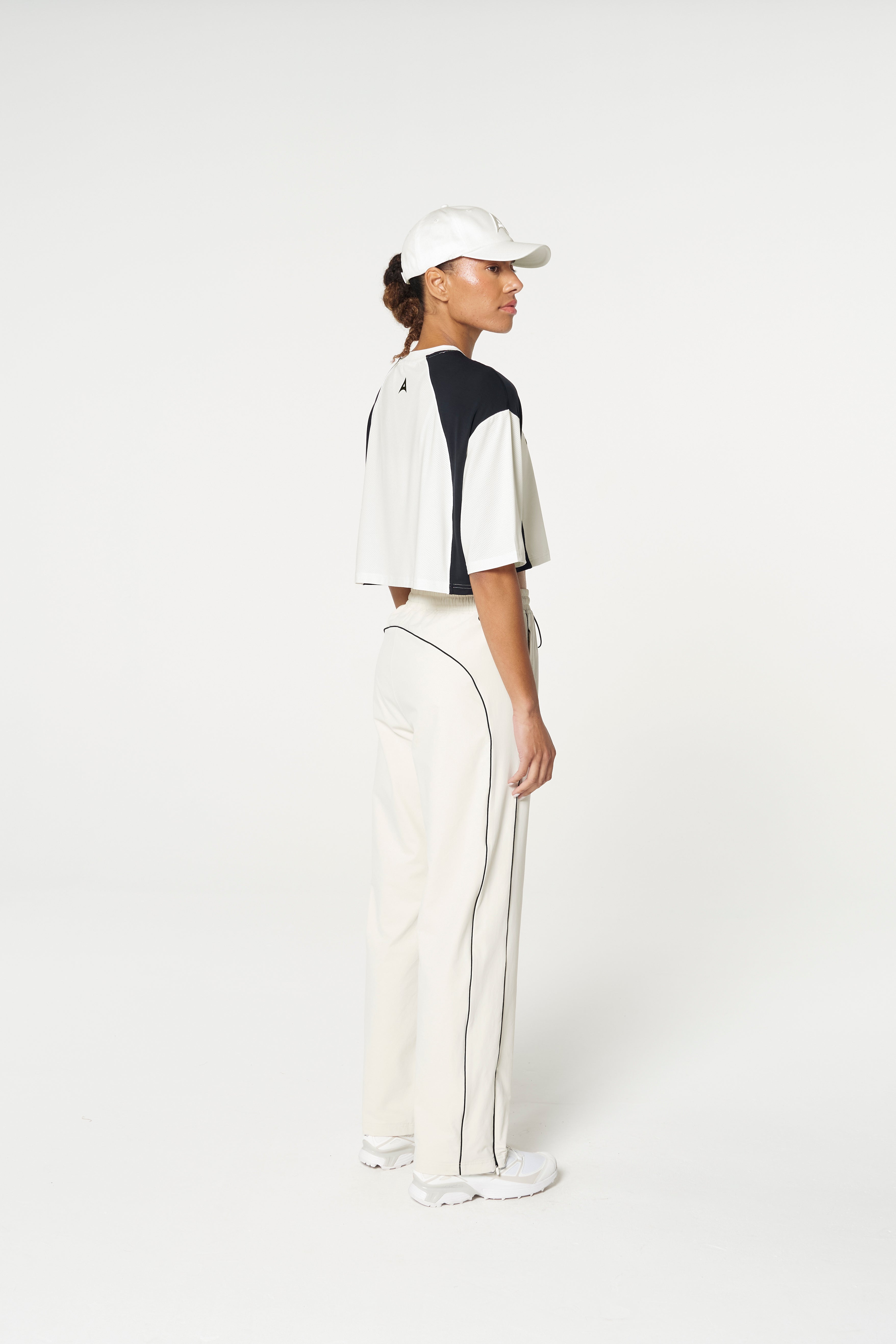 WOMENS LIFEWEAR CROPPED MESH PANEL T-SHIRT - ECRU