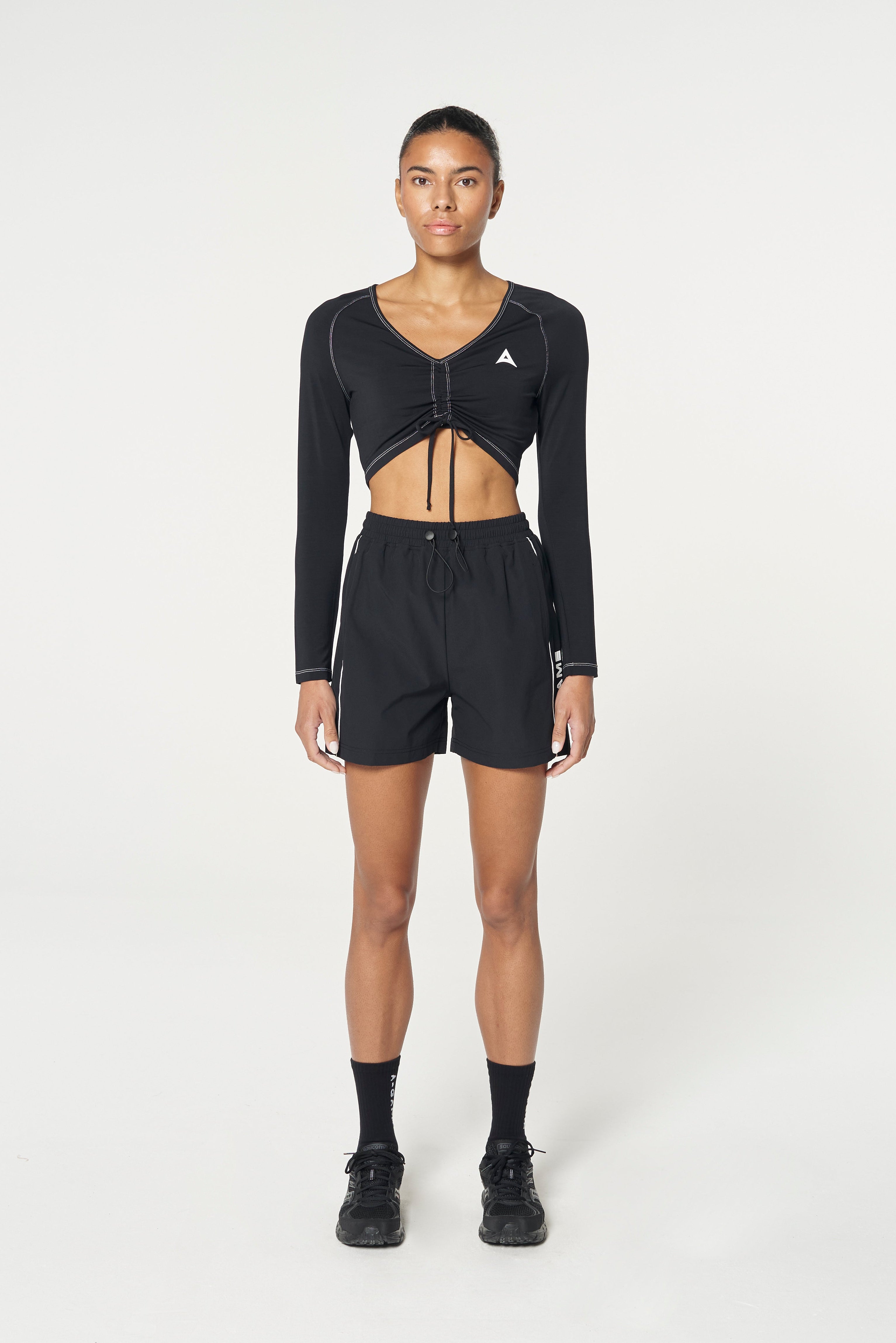 WOMENS LIFEWEAR WOVEN SHORTS - BLACK