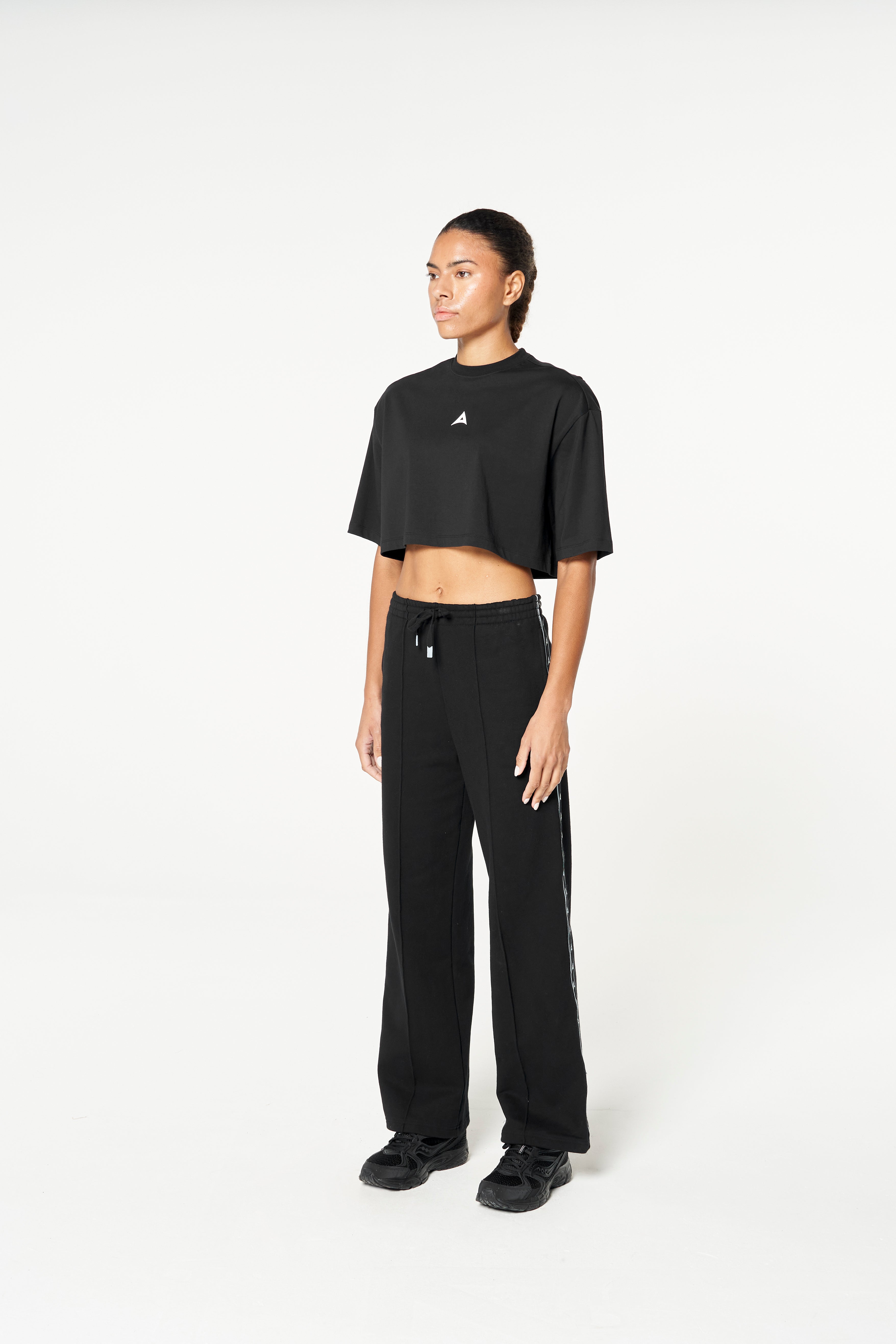 Women's Cropped Graphic T-Shirt - Black