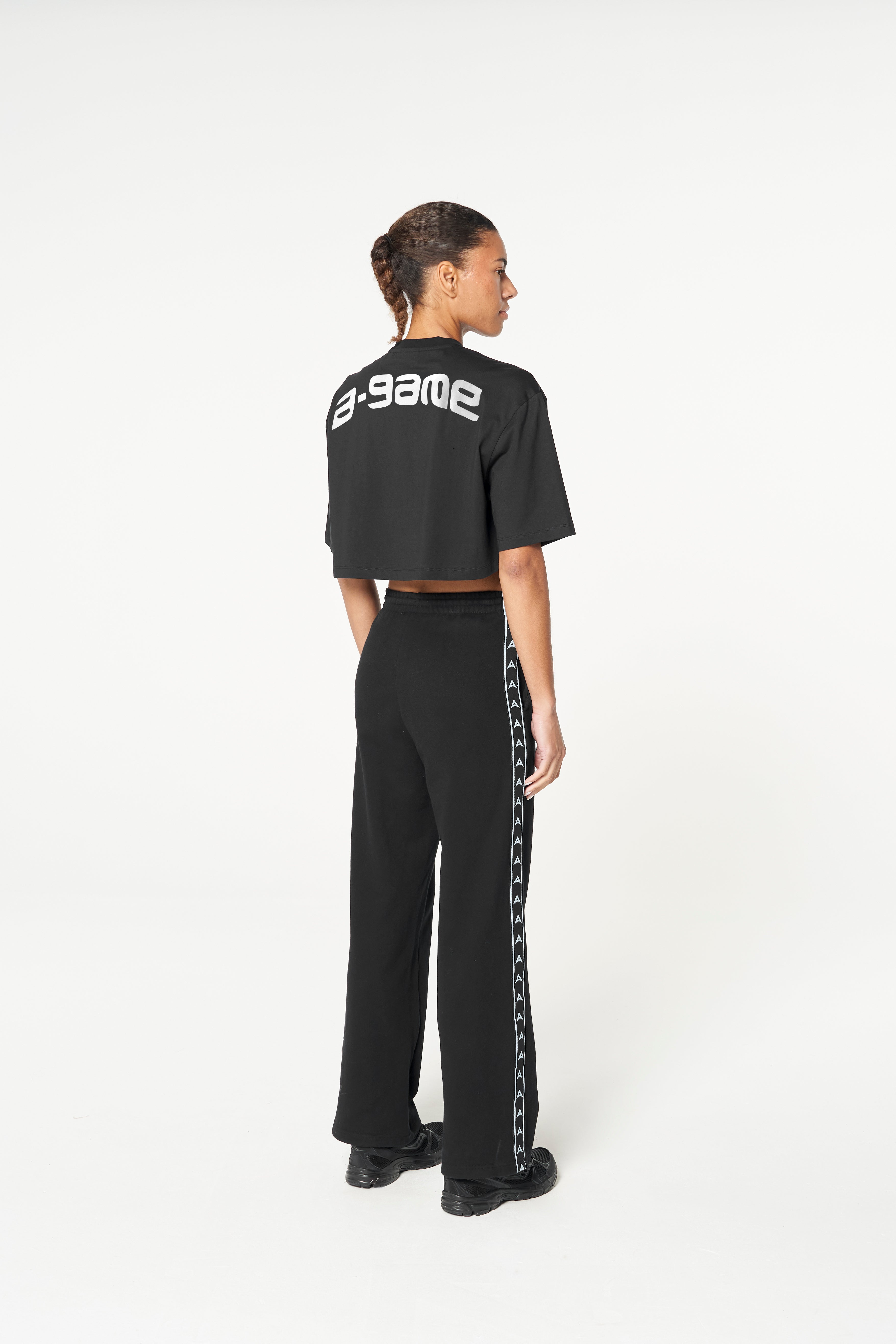 Women's Cropped Graphic T-Shirt - Black