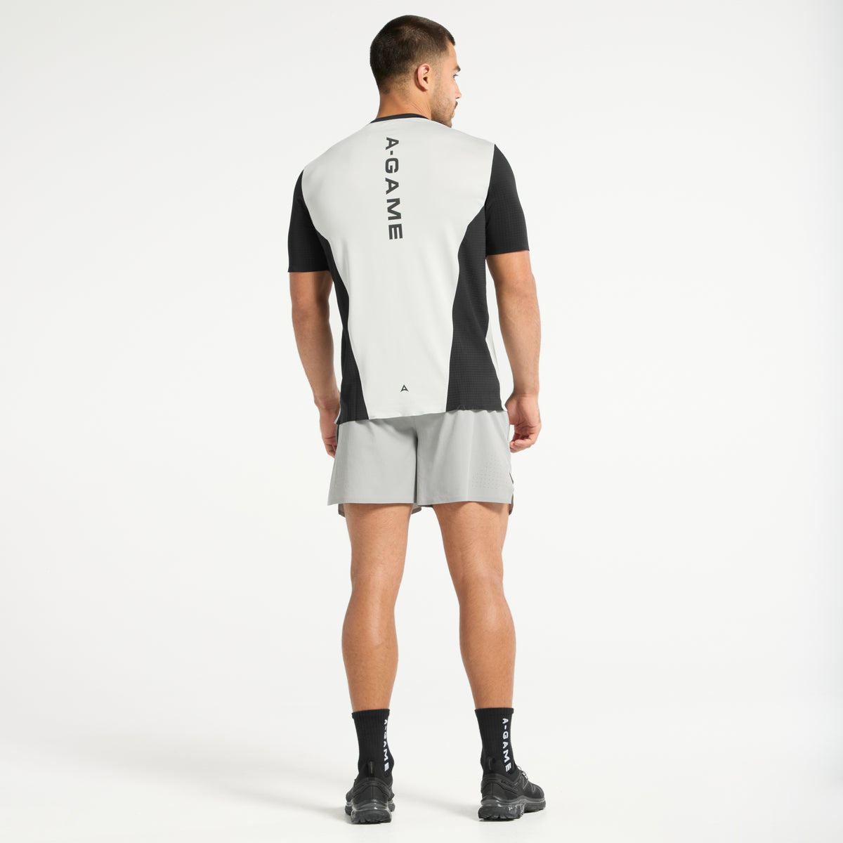 Men's Panelled Training T-Shirt - Black/Lt Grey