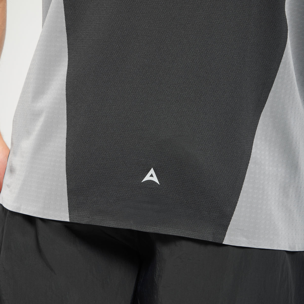 Men's Panelled Training T-Shirt - Charcoal/Black