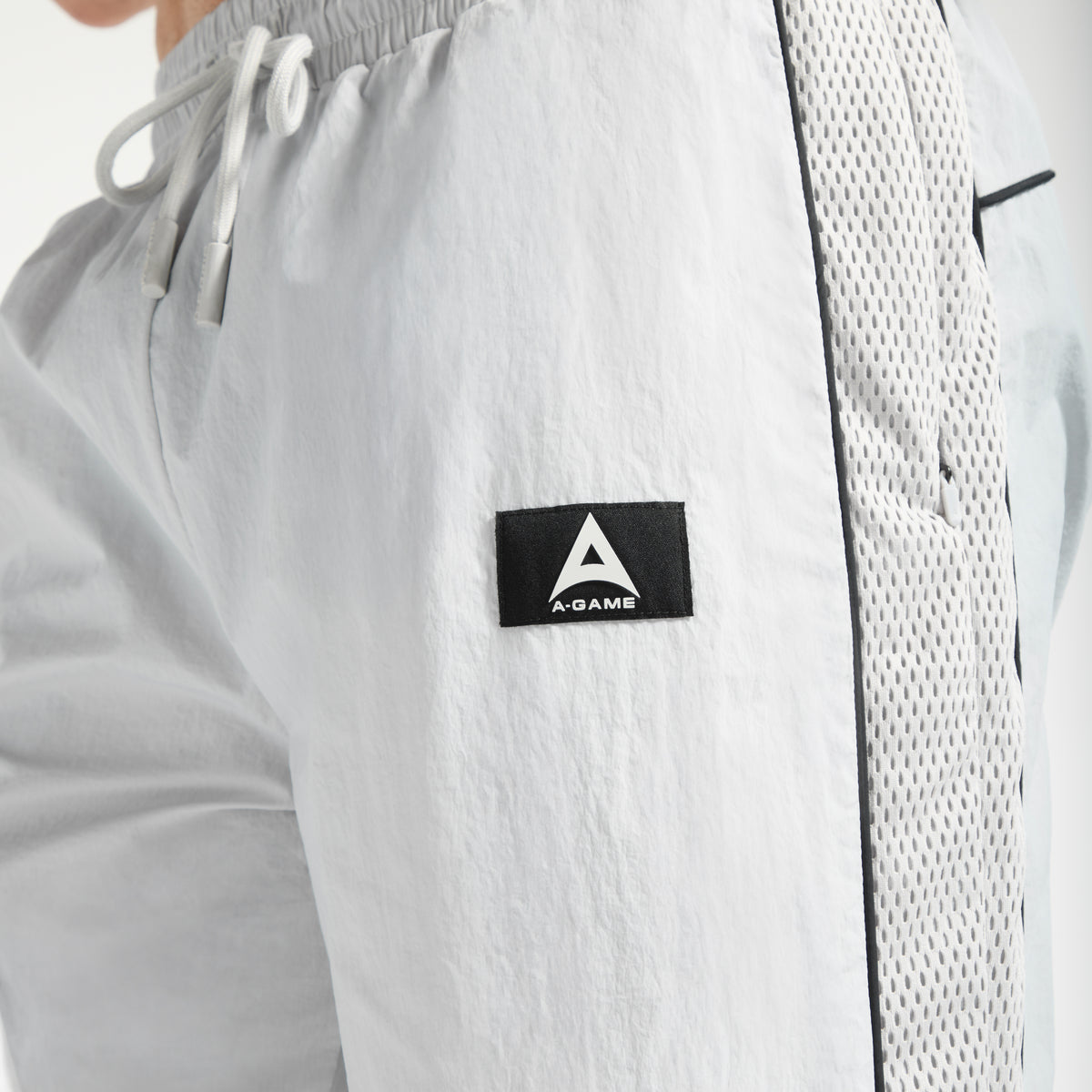 Men's Woven Tech Popper Pants - Grey