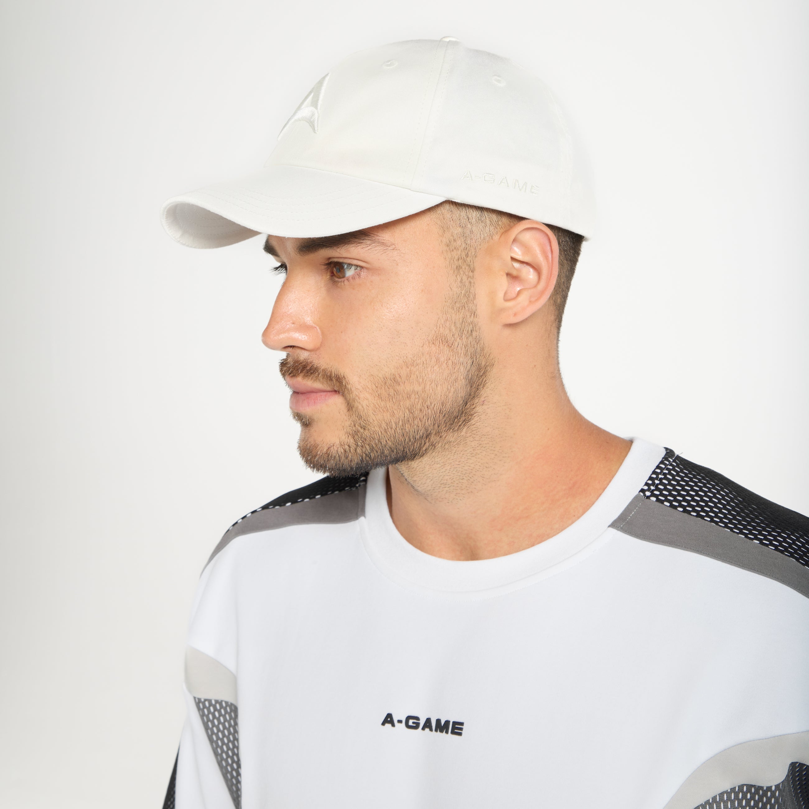Men's Panelled Mesh Sport T-Shirt - White / Charcoal