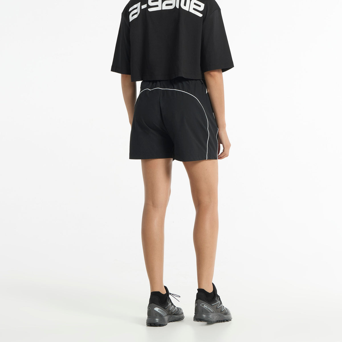 Women's Cropped Graphic T-Shirt - Black