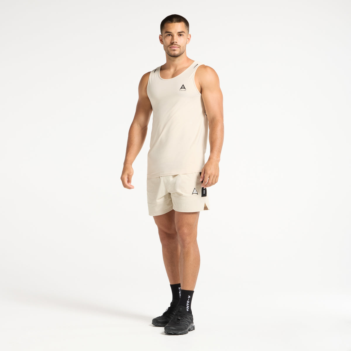 Men's Curved Hem Training Vest - Beige