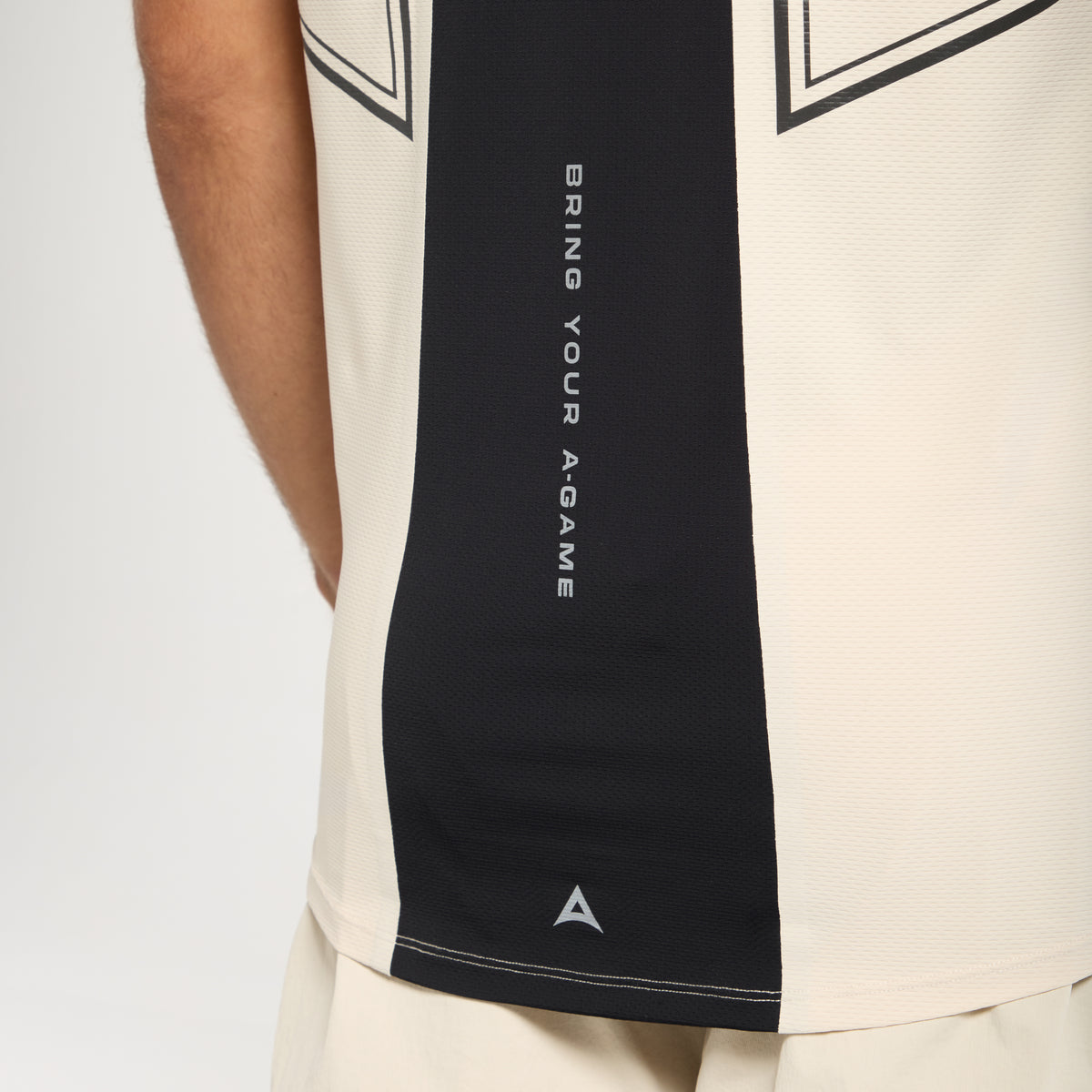 Men's Curved Hem Training Vest - Beige
