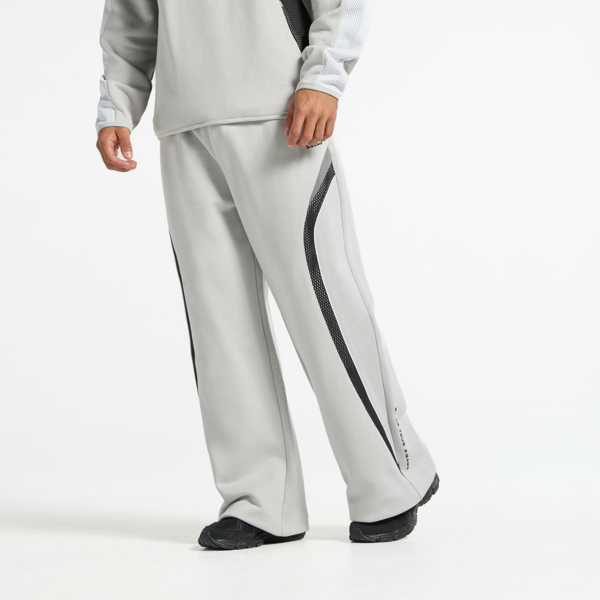 Men's Mesh Panelled Straight Leg Sweat Pants - Grey / Black